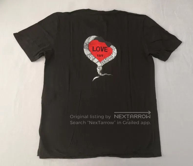 Saint Laurent Paris Saint Laurent Paris Short Sleeve T-Shirt i Size US M / EU 48-50 / 2 - 5 Thumbnail