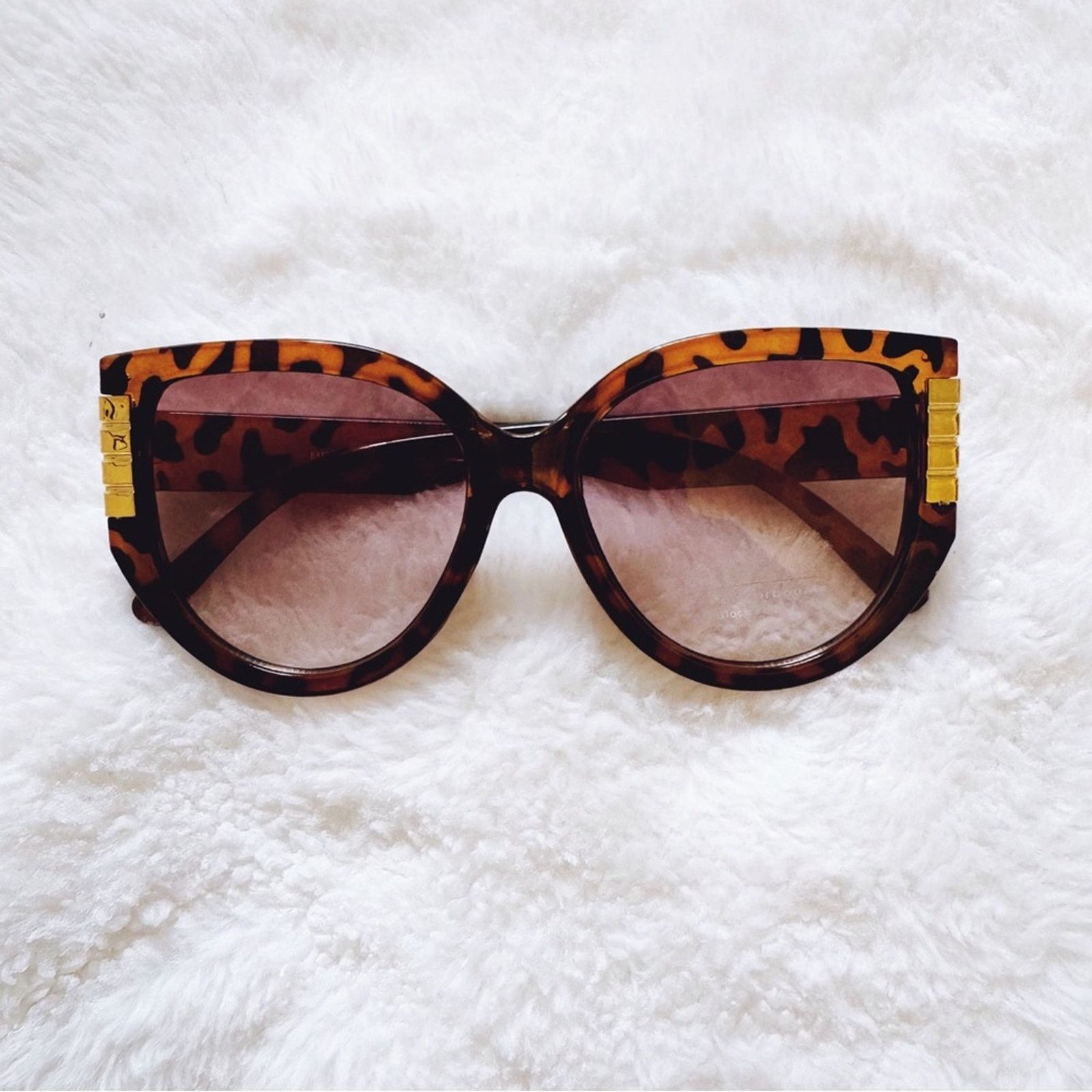 Other Rosy Tortoise Brown Cat Eye Oversized Sunglasses Size ONE SIZE - 1 Thumbnail