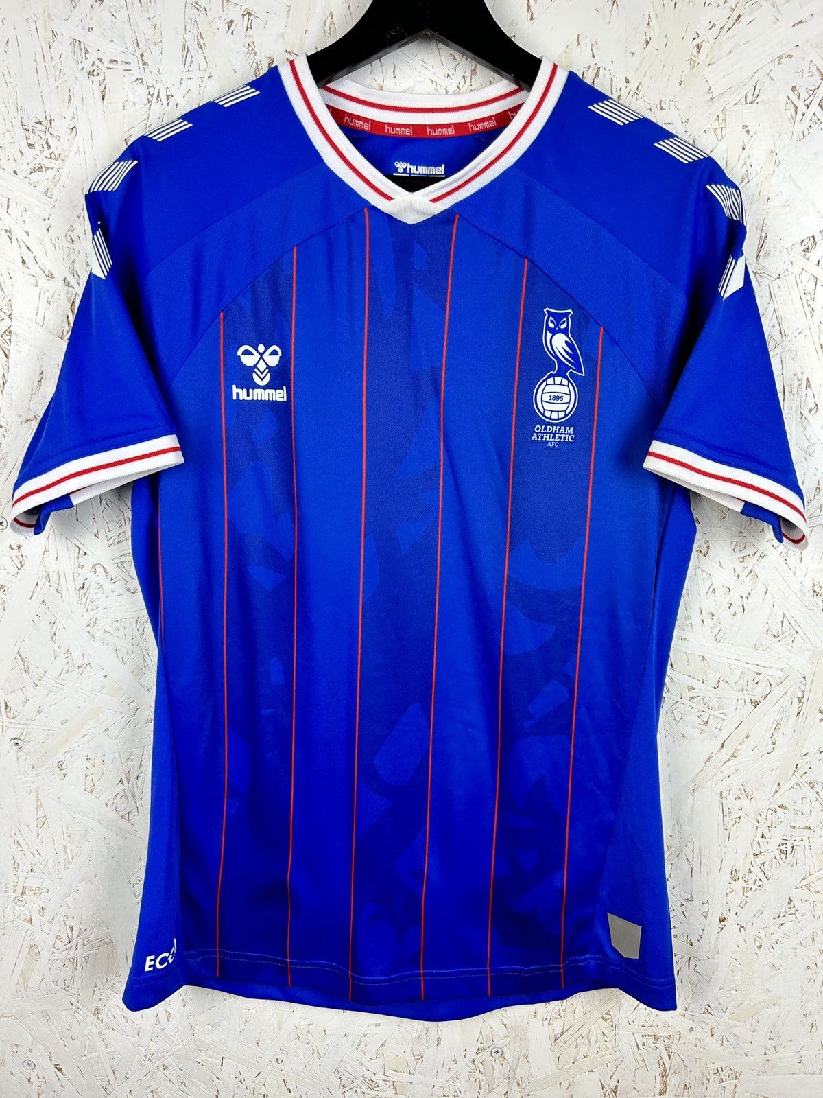 Hummel Hummer Oldham Athletic 2021/22 Home Kit Soccer Jersey Size US S / EU 44-46 / 1 - 1 Thumbnail