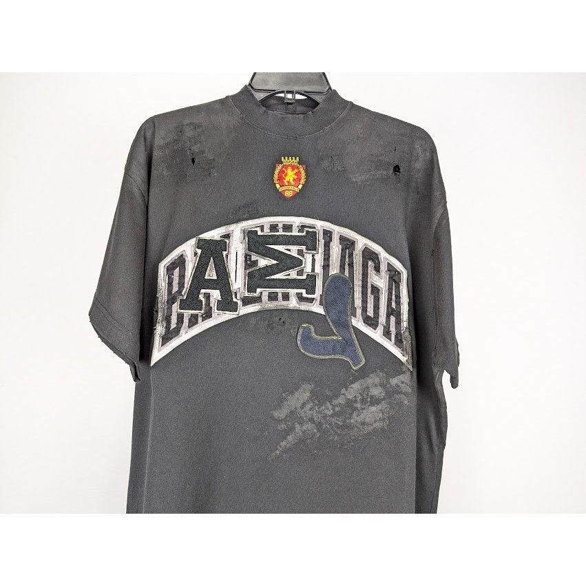 Balenciaga o1rshd1 Q:3 / Oversized T-Shirt in Washed Black Size US S / EU 44-46 / 1 - 5 Thumbnail
