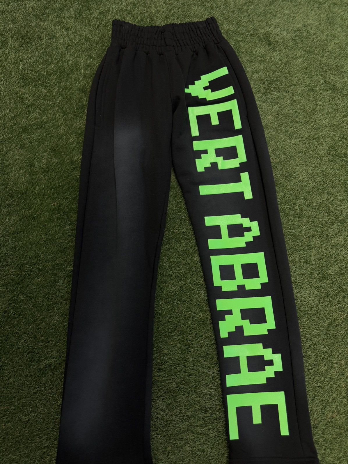 Vertabrae Vertabrae Sweatpants Green/Black Size M (NEW) Size US 30 / EU 46 - 4 Thumbnail