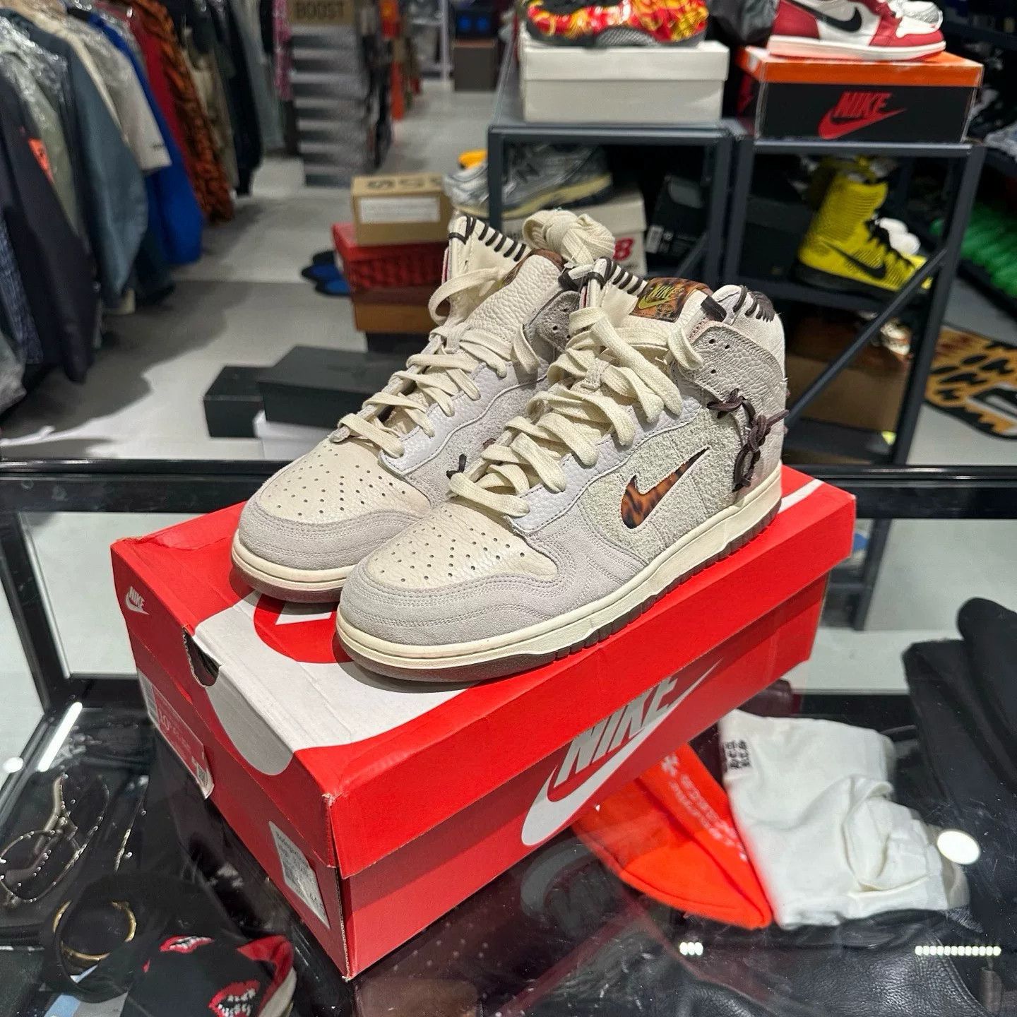 Nike Nike Multi Lowtop Sneakers 11 Men Size US 11 / EU 44 - 1 Thumbnail