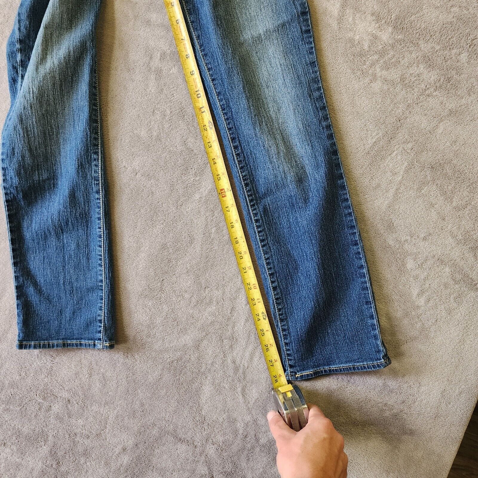 Levi's Levi's Women's 724 High-Rise Street Jeans Size 32x28 Size 32" / US 10 / IT 46 - 4 Thumbnail