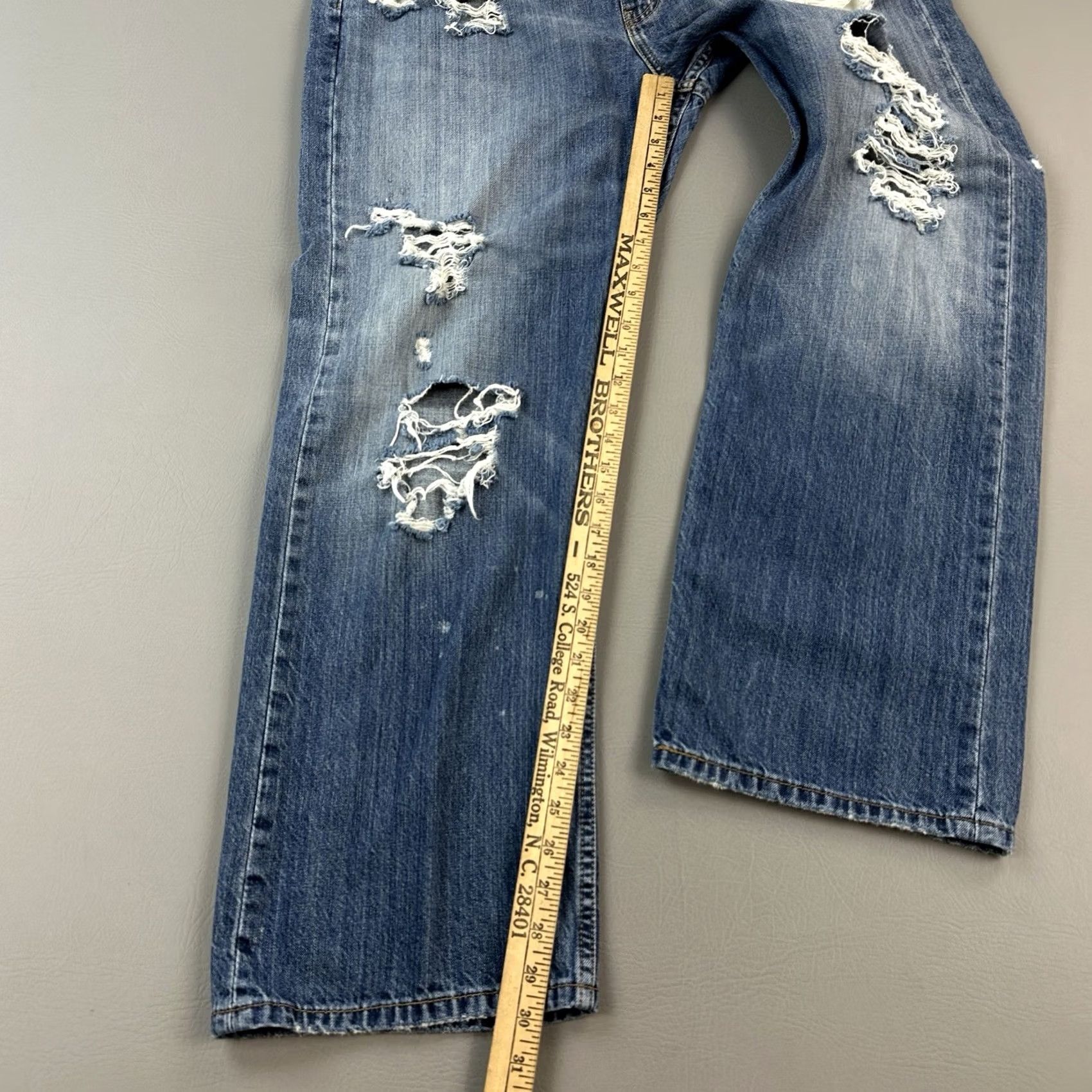 Levi's Levi's 569 Jeans Mens 38x30 Medium Wash Denim Loose Straight Fit Distressed Jeans Size US 38 / EU 54 - 2 Thumbnail