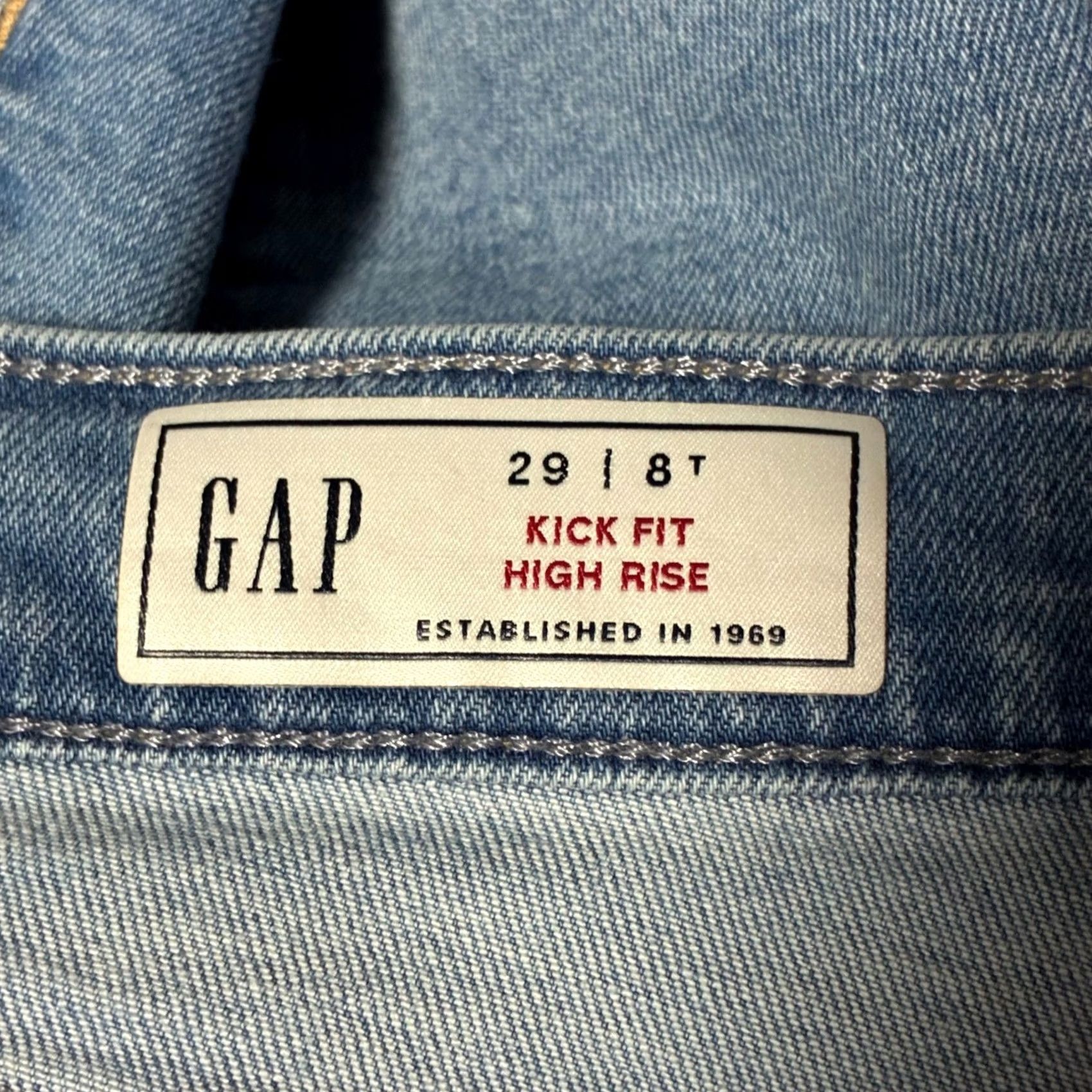 Gap VINTAGE? GAP Kick Fit High Rise Distressed Light Wash Denim Crop Jeans Women's 29/8T Tall Size 30" / US 8 / IT 44 - 5 Thumbnail