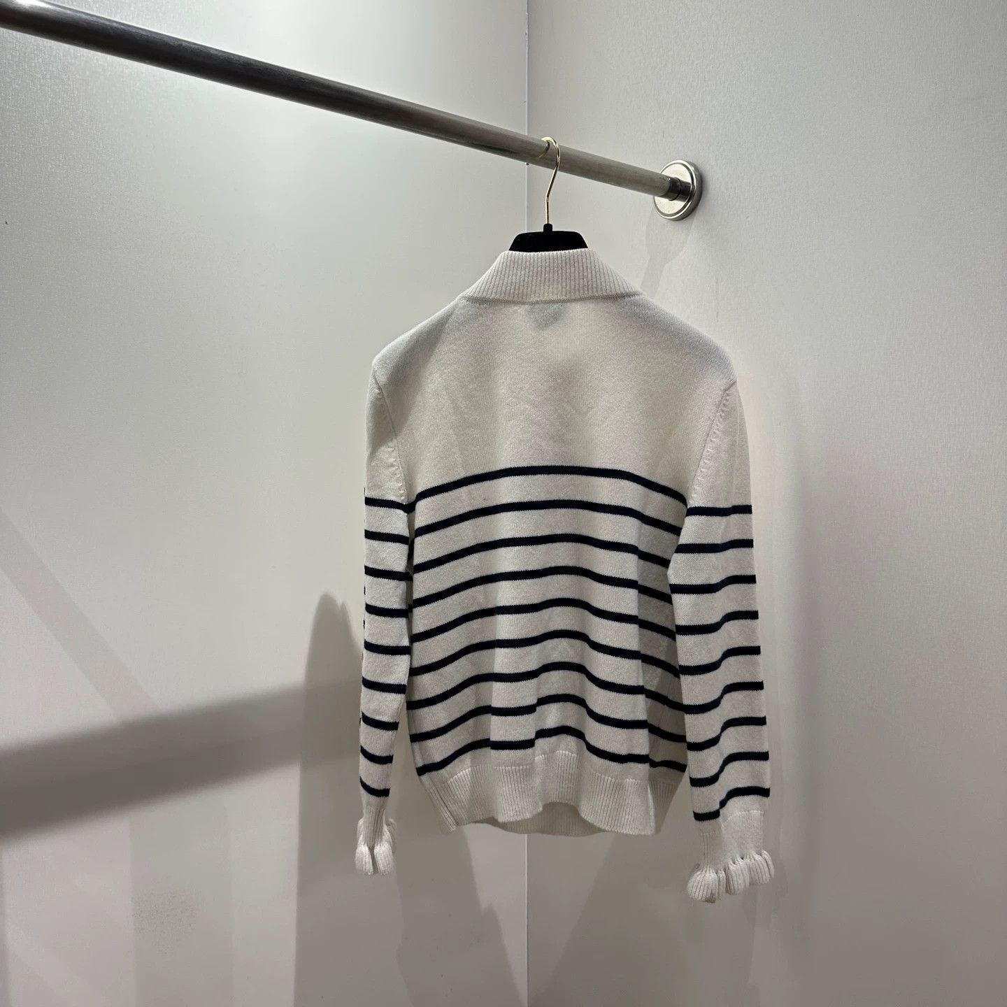 Chanel Chanel 23C Striped Sequin Logo Cashmere Sweater 42 Size M / US 6-8 / IT 42-44 - 2 Thumbnail