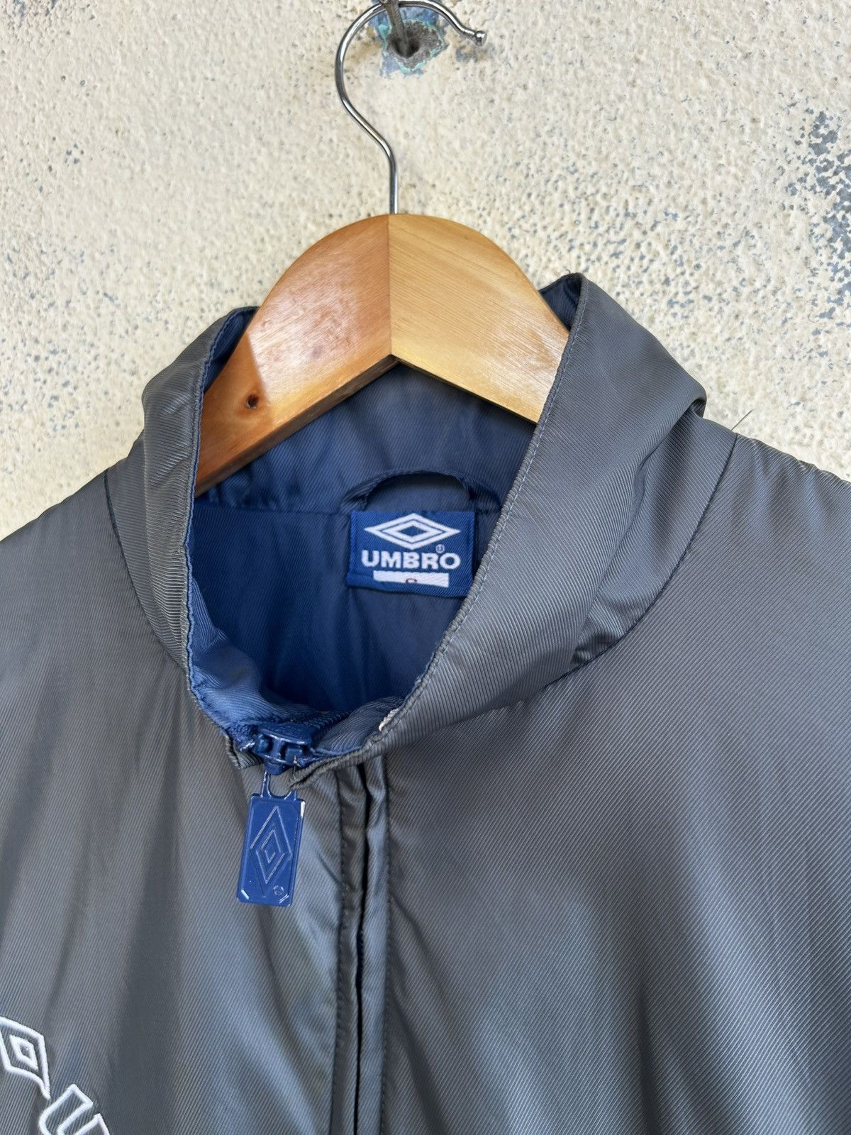 Umbro Vintage 90’s UMBRO Colour Block Nylon Windbreaker Size US S / EU 44-46 / 1 - 8 Thumbnail