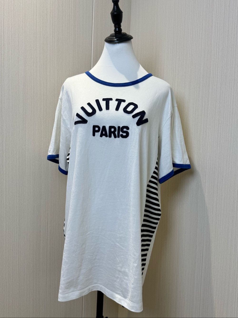 Louis Vuitton Louis Vuitton Striped Flocked Logo T-Shirt XL Size XL / US 12-14 / IT 48-50 - 1 Thumbnail
