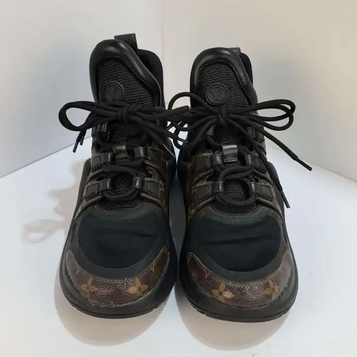 Louis Vuitton Louis Vuitton Archlight Black Sneakers for Women -2508 Size US 8.5 / IT 38.5 - 2 Thumbnail
