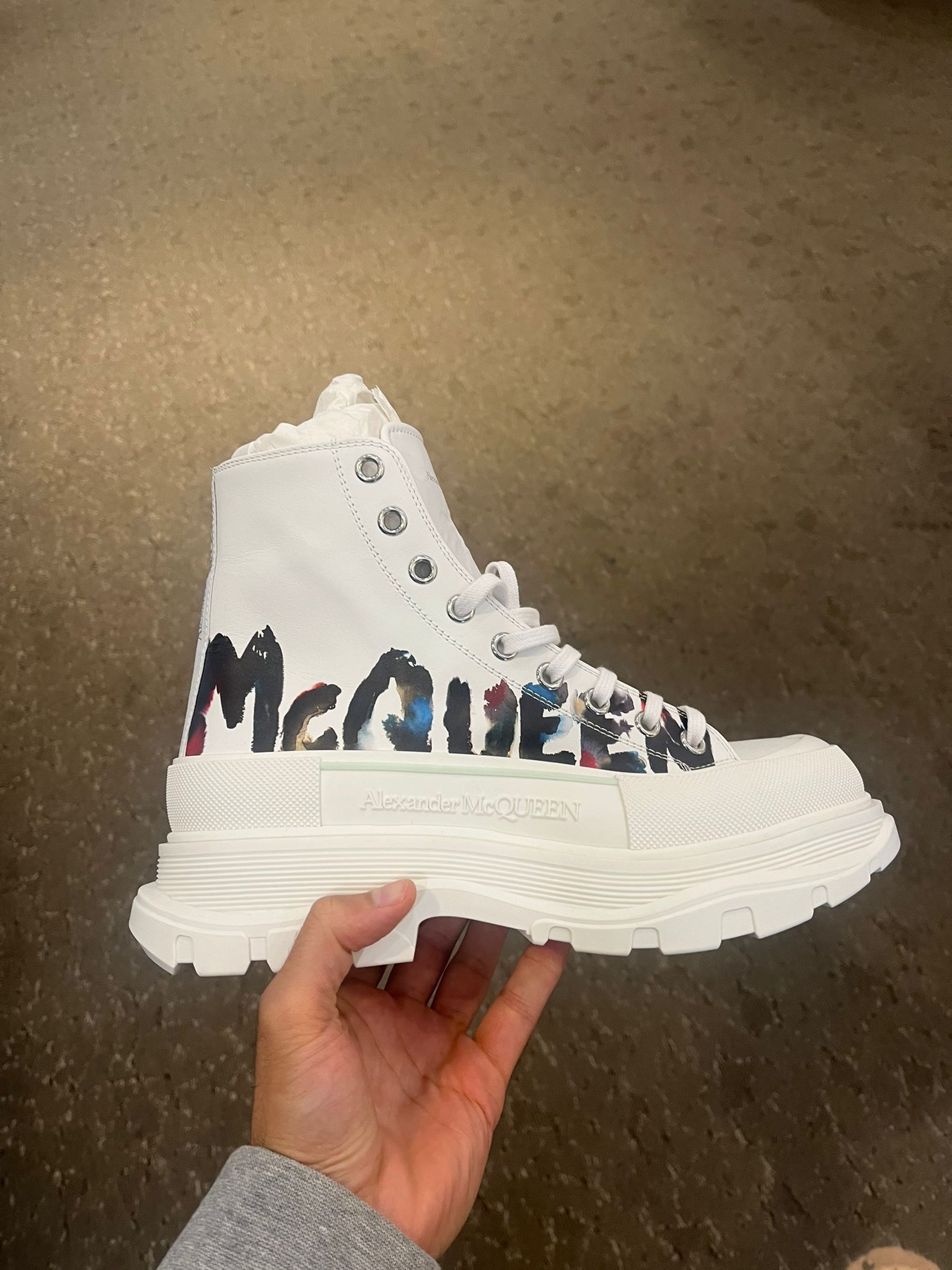 めい Buy Alexander McQueen Oversized Sneaker 'White Silver