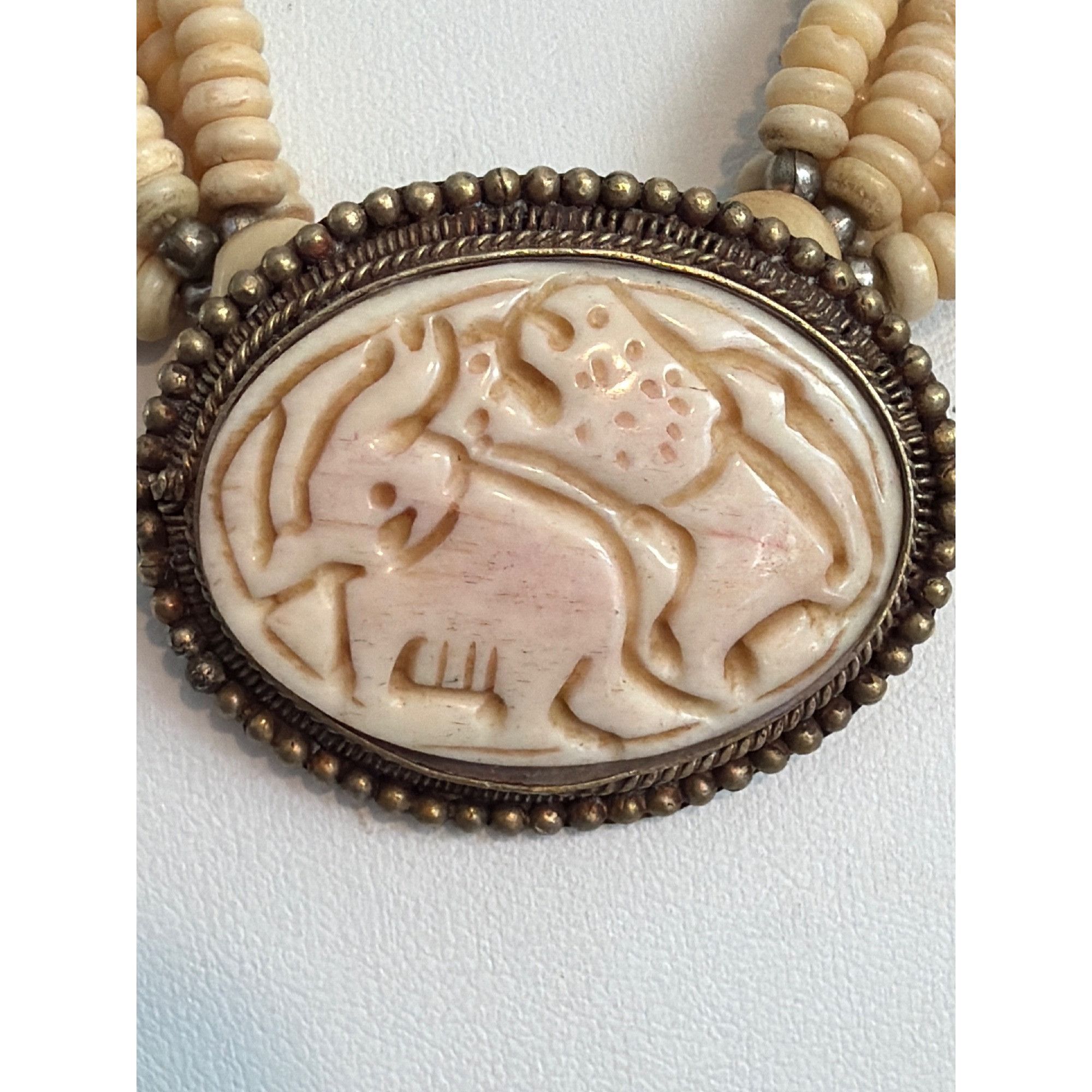 Other Vintage Bovine Bone Etched Pendant Necklace Beads Elephant L Size ONE SIZE - 2 Thumbnail