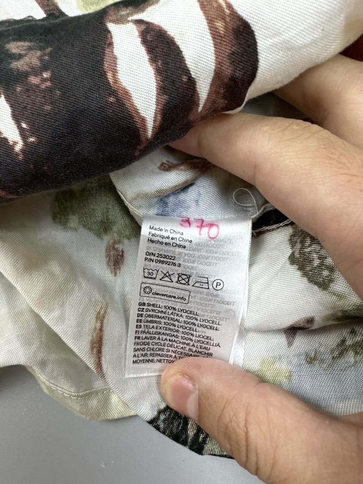 H&M H&M basic Silk Button Short Sleeve Shirt Nature Pattern Size US M / EU 48-50 / 2 - 5 Thumbnail