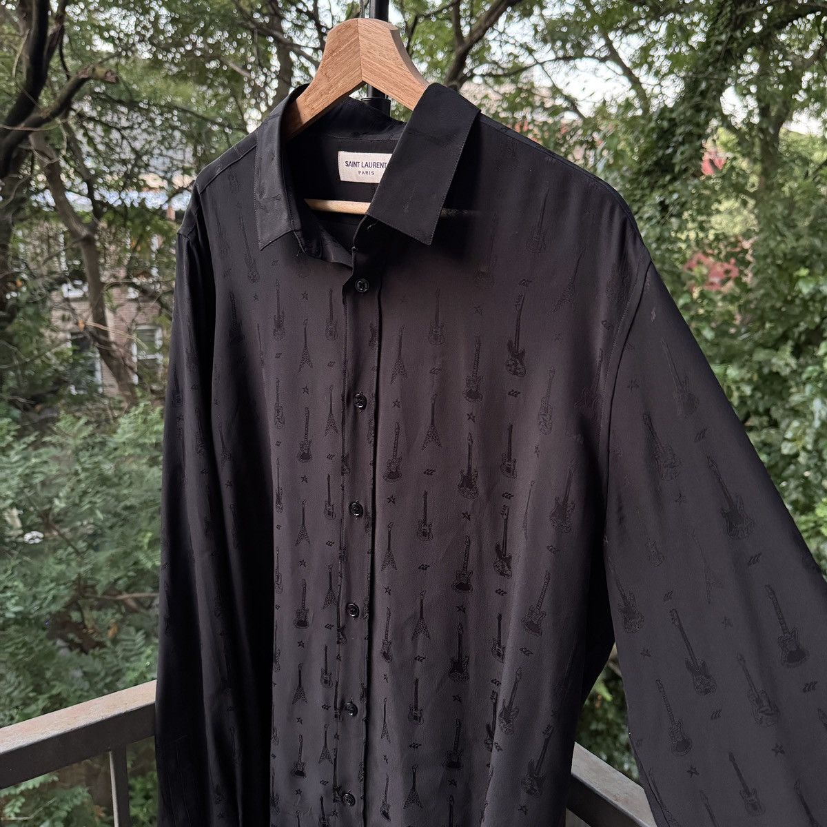 Saint Laurent Paris Saint Laurent Paris FW15 Hedi Slimane Silk Guitar Shirt Size US XL / EU 56 / 4 - 7 Thumbnail