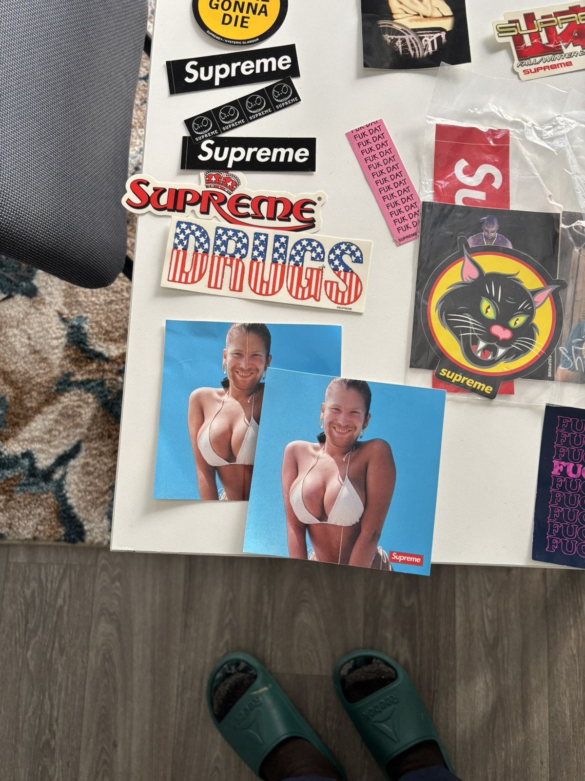 Supreme Supreme Sticker Bundle 50 Random Stickers Size ONE SIZE - 11 Thumbnail