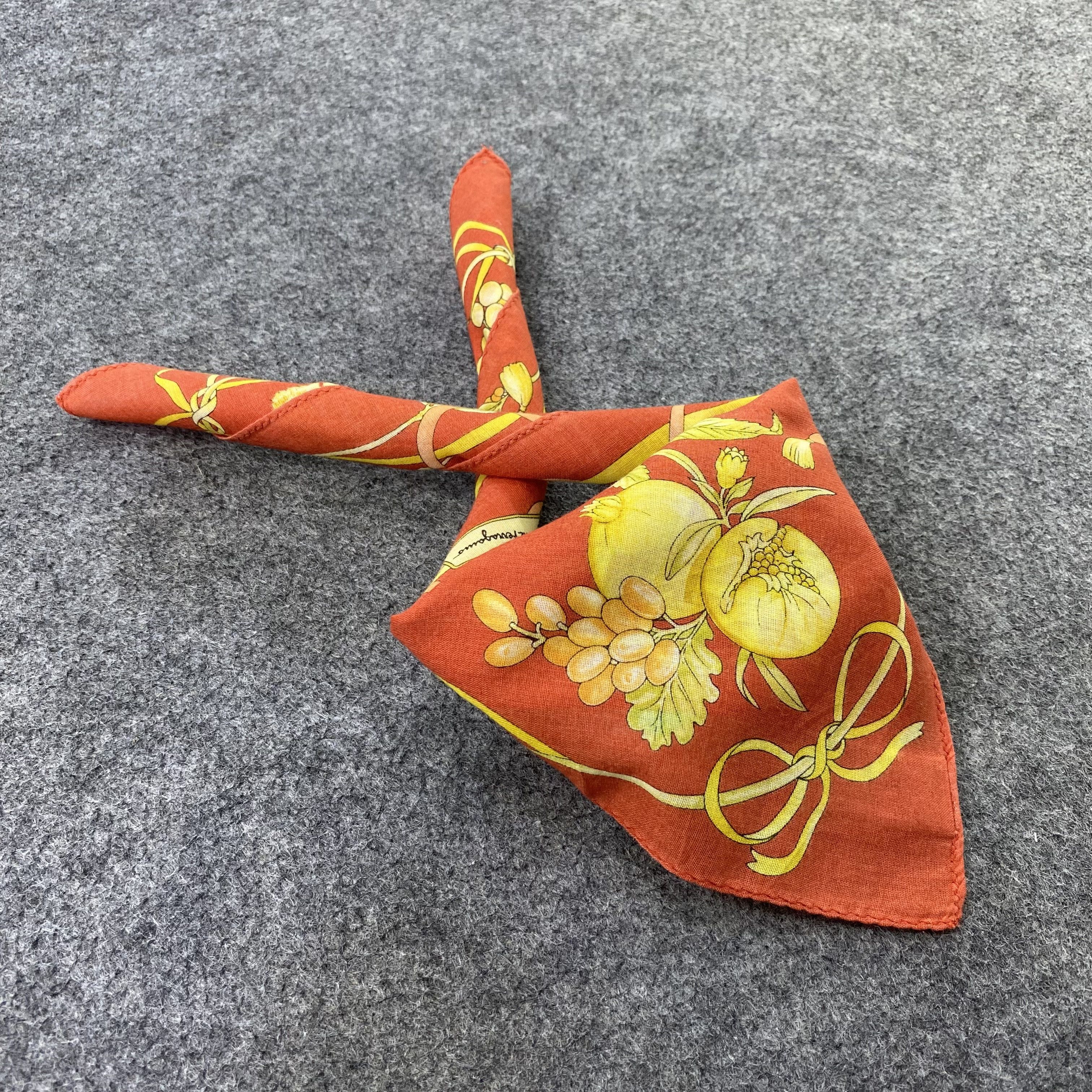 Salvatore Ferragamo Salvatore Ferragama Handkerchief Neckerchief Bandana-B1816 Size ONE SIZE - 1 Thumbnail