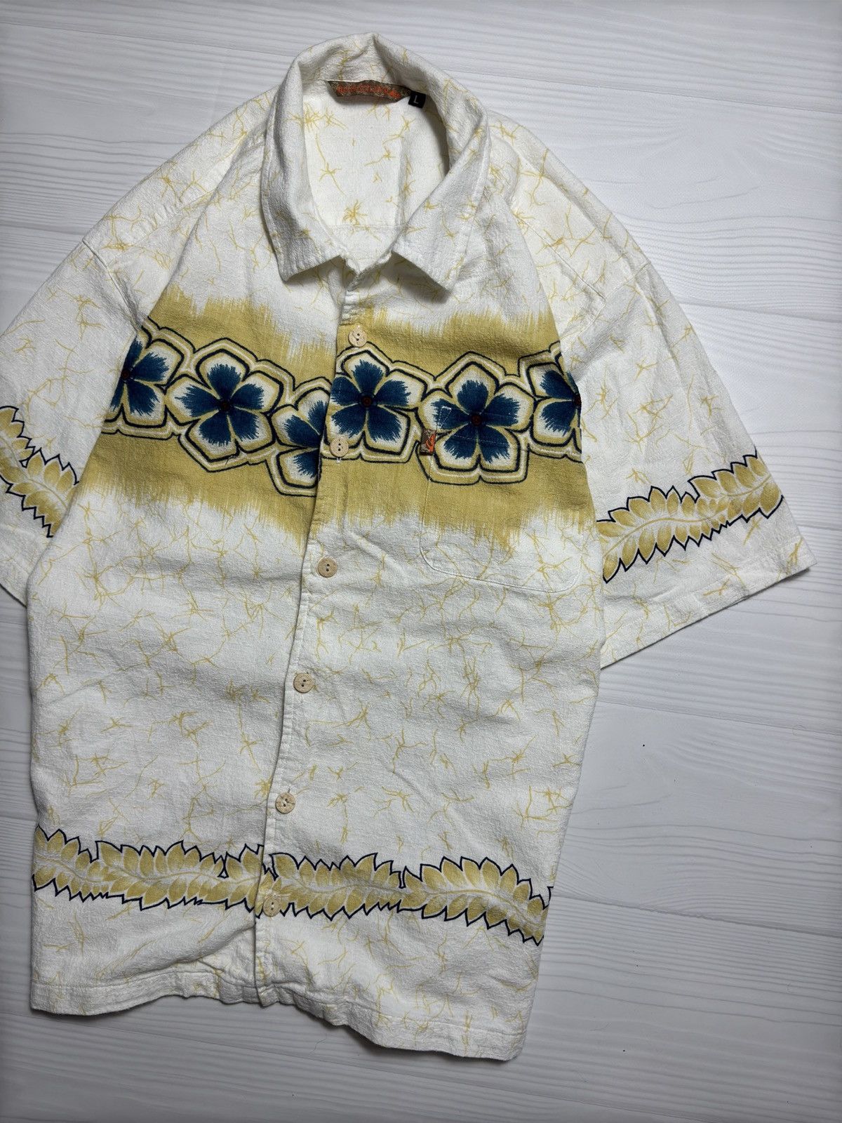Quiksilver × Vintage Vintage Quiksilver Hawaii short sleeve button up surf shirt Size US L / EU 52-54 / 3 - 2 Thumbnail