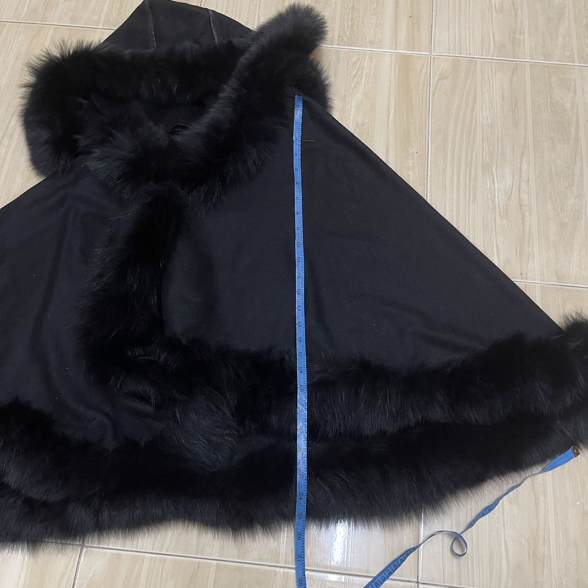 Japanese Brand RACOON FUR PONCHO Size US M / EU 48-50 / 2 - 8 Thumbnail