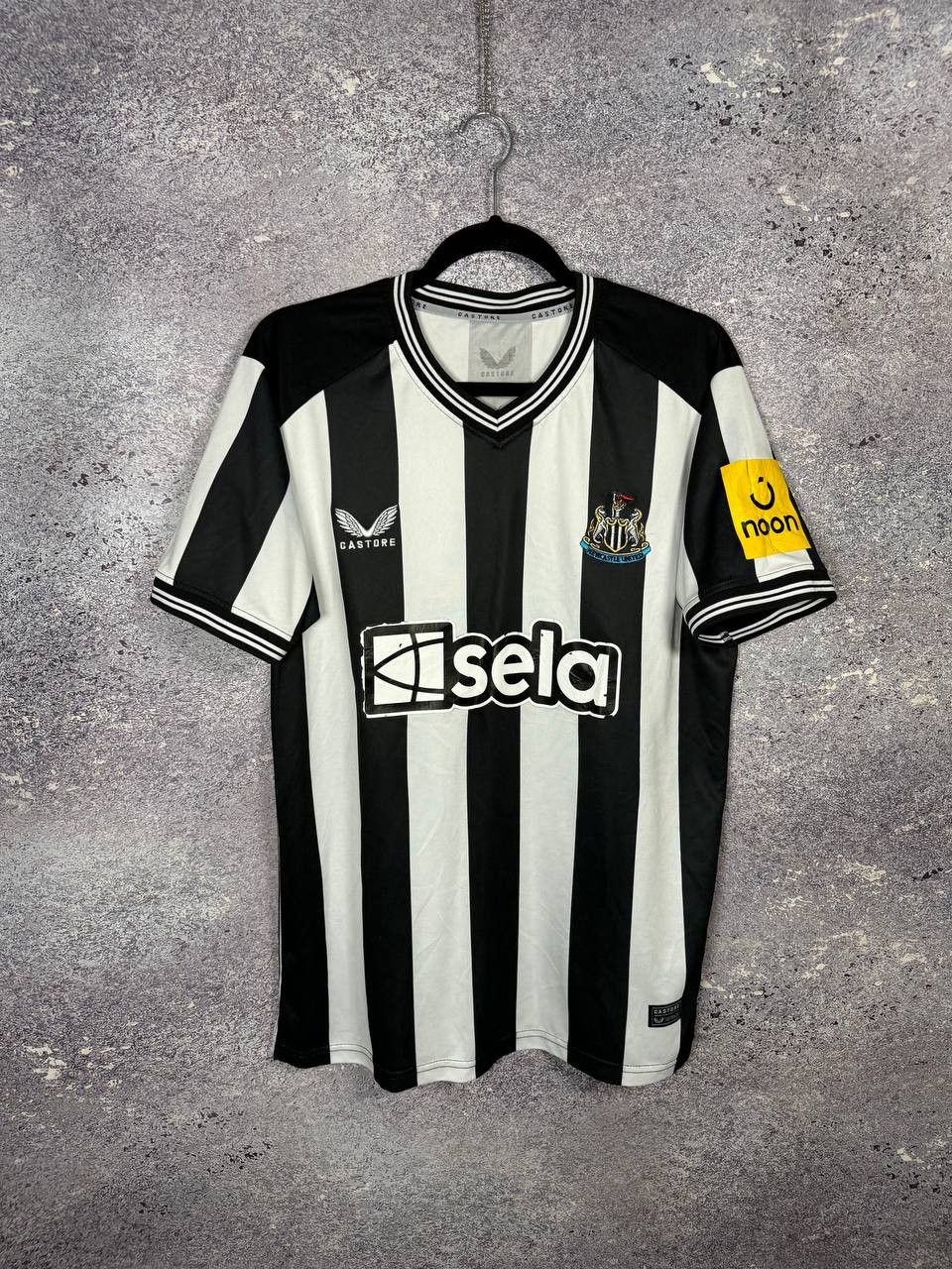 Castore BURN Newcastle United 2023/24 Castore Soccer Jersey Size US M / EU 48-50 / 2 - 1 Thumbnail