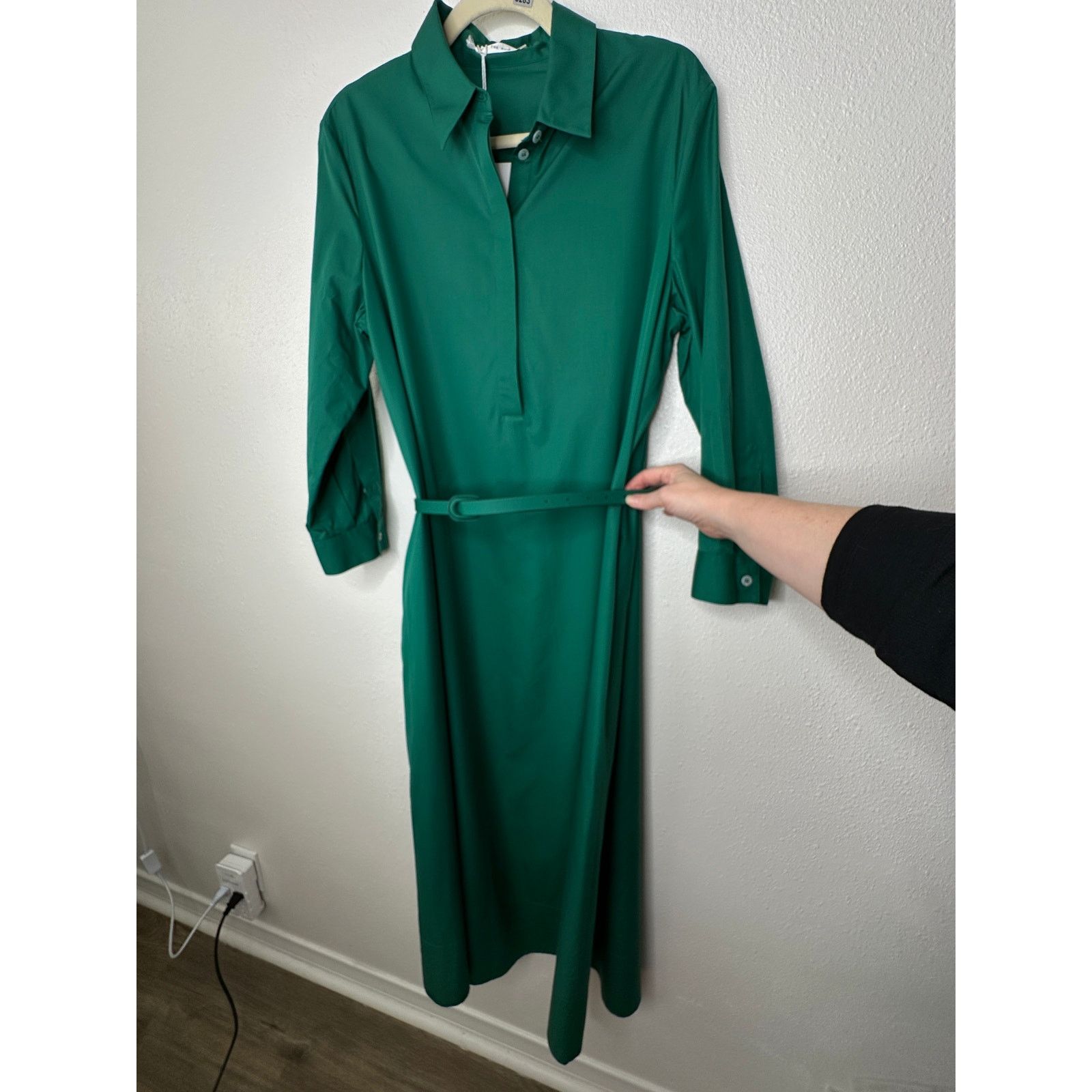 The Row NWT The Row Green Long Sleeve 3/4 Button Belted Shirtdress L Size L / US 10 / IT 46 - 10 Thumbnail