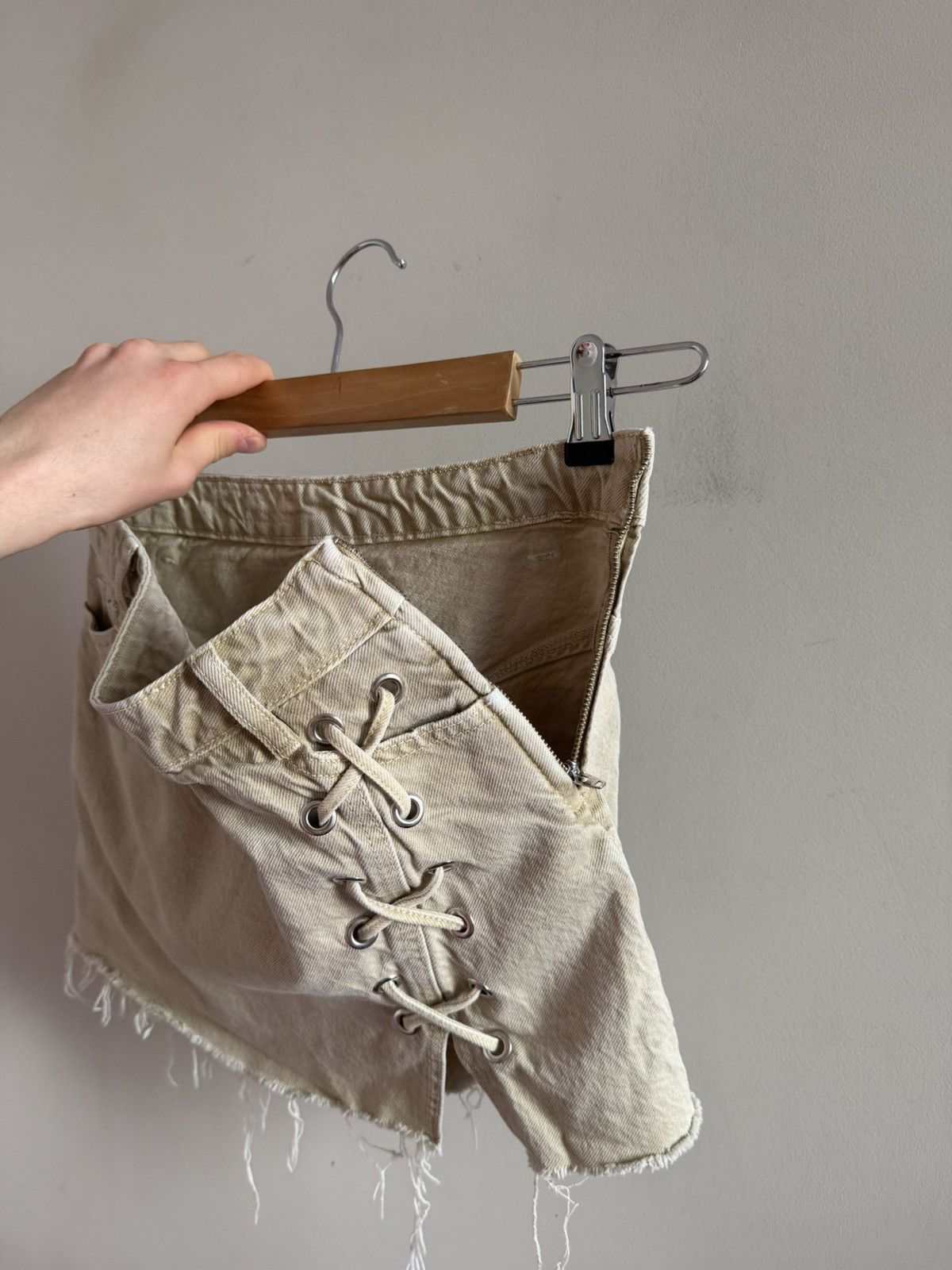 Vintage Lace Up Mini Skirt Beige Raw Hem Size 26" / US 2 / IT 38 - 7 Thumbnail