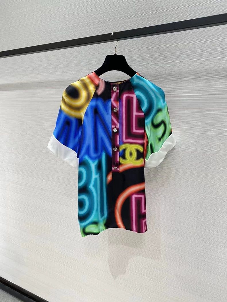 Chanel Chanel Dazzling silk short sleeves Nextarrow-2505 Size XXS / US 00 / IT 34 - 2 Thumbnail