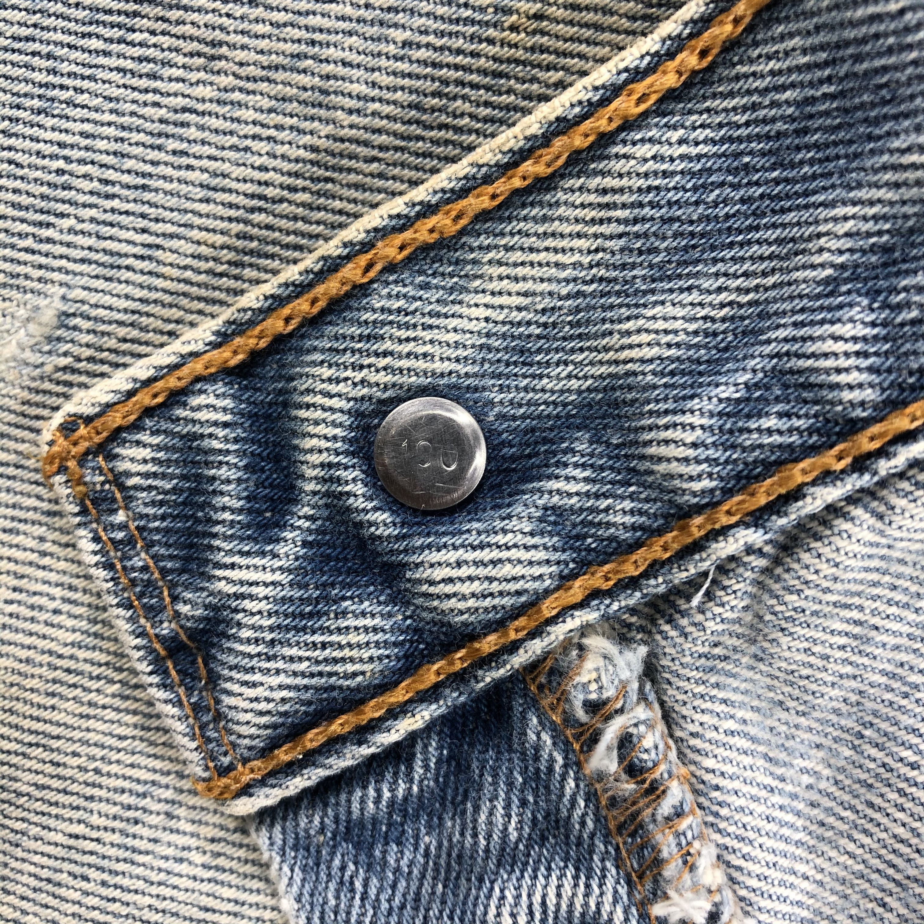 Levi's × Vintage Vintage 90s Light Wash Levis 501 Jeans-JM2761 Size US 33 - 12 Thumbnail