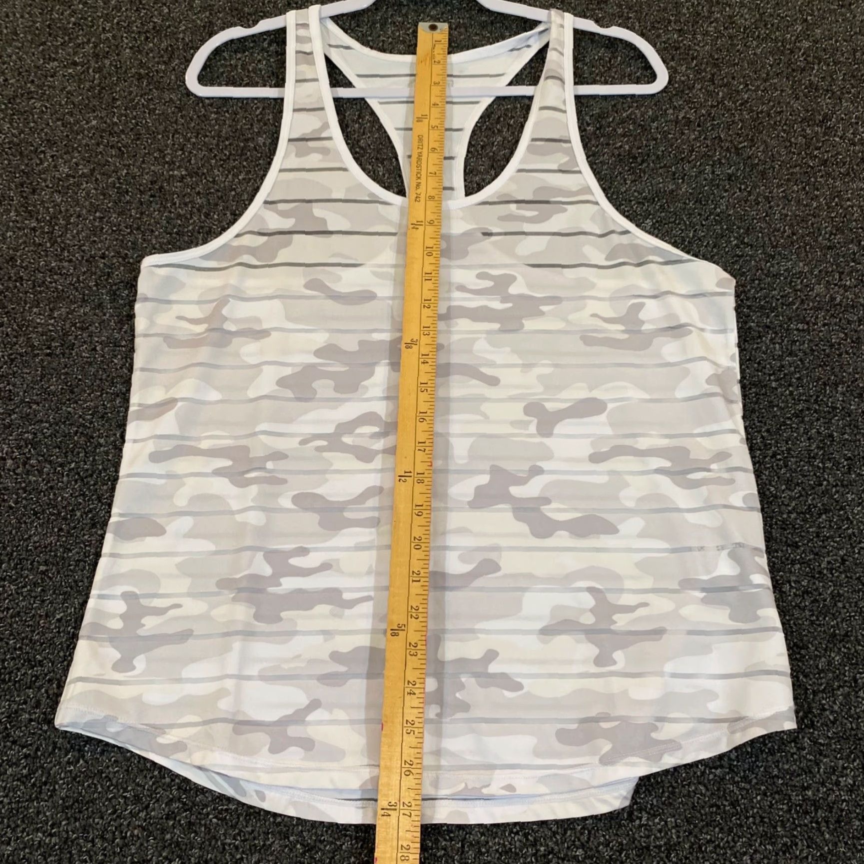 Vintage Zyia Active Tank Top Womens XL White Gray Camo Lightweight Tank Shirt Sports Activewear Fit Classic Size XL / US 12-14 / IT 48-50 - 3 Thumbnail