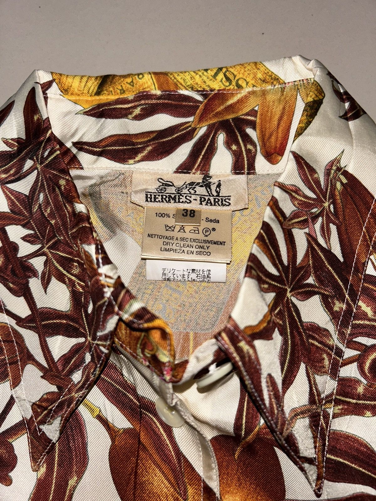 Hermes Hermes "Passiflores" Silk Blouse Size S / US 4 / IT 40 - 2 Thumbnail