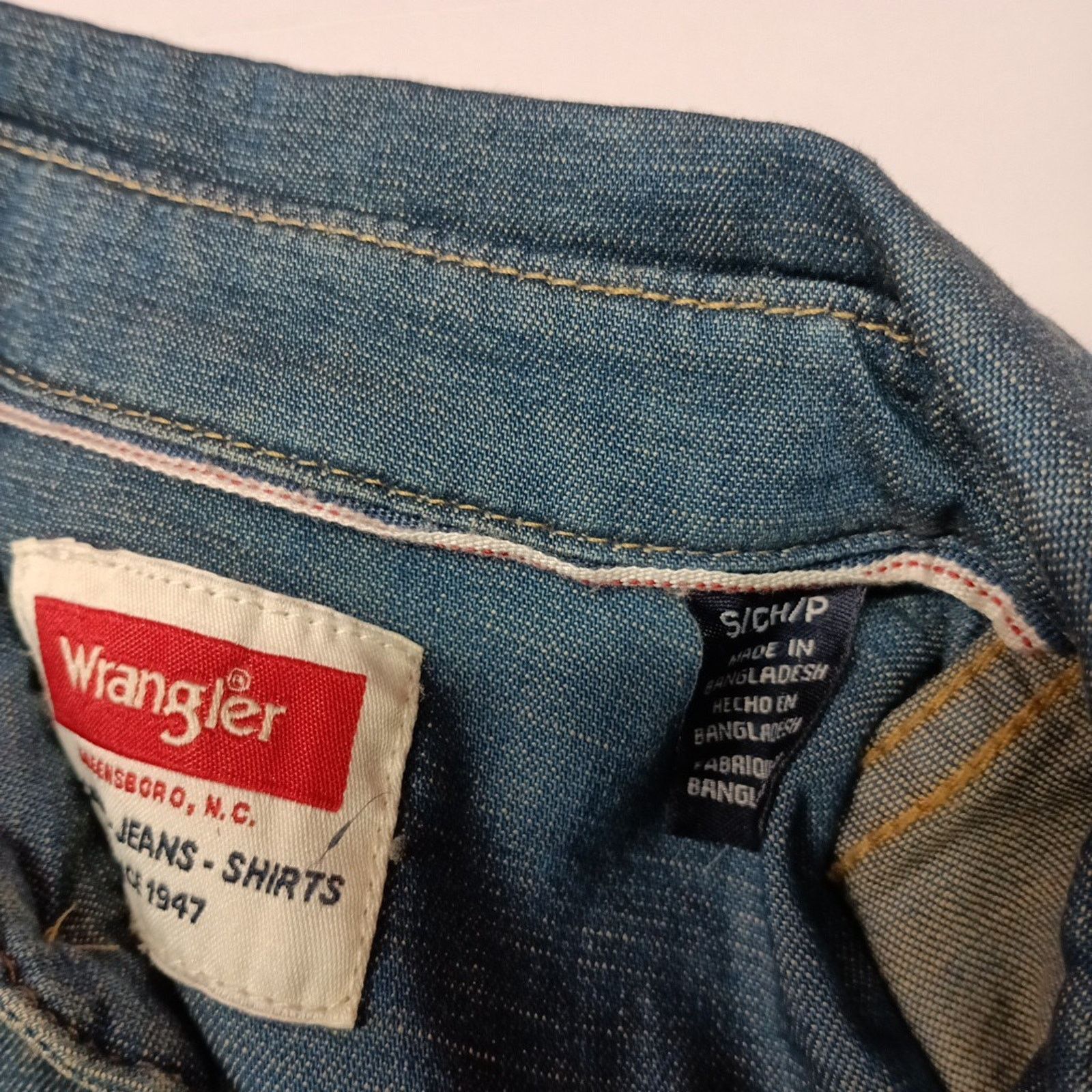Wrangler Wrangler Cowboy Wash Snap Denim Shirt Mens Size S Small Blue Size US S / EU 44-46 / 1 - 4 Thumbnail