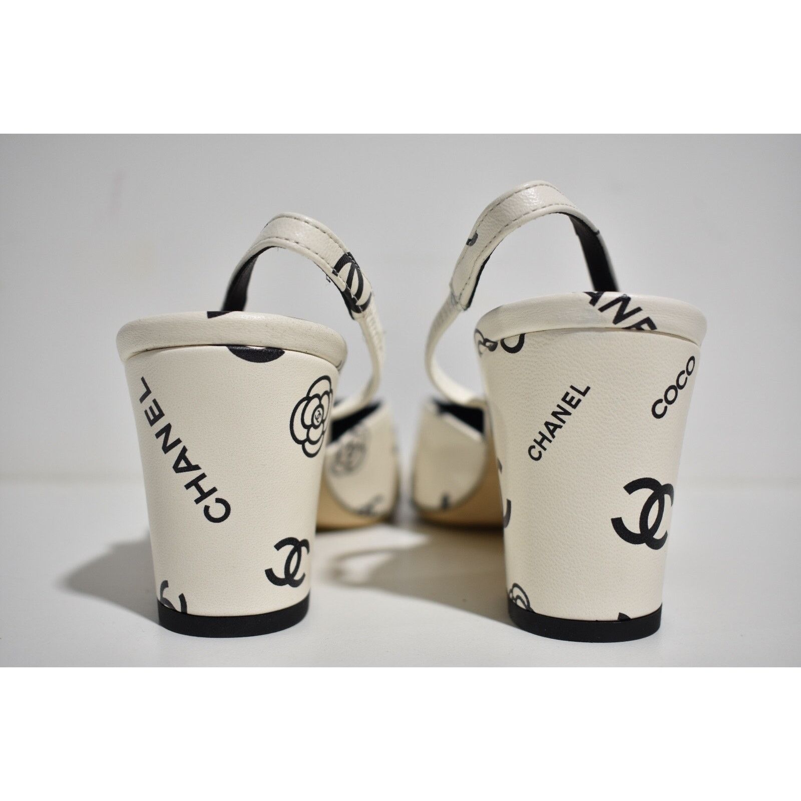 Chanel Chanel Sling White Black CC Logo Slingback Sandal Heel 37 Size US 7 / IT 37 - 11 Thumbnail