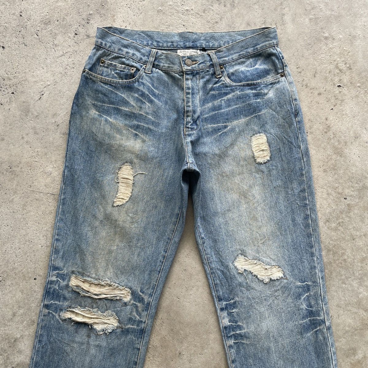 Japanese Brand Vintage Distressed Japanese Rare Faded Jeans Denim Pants W32 Size US 32 / EU 48 - 3 Thumbnail