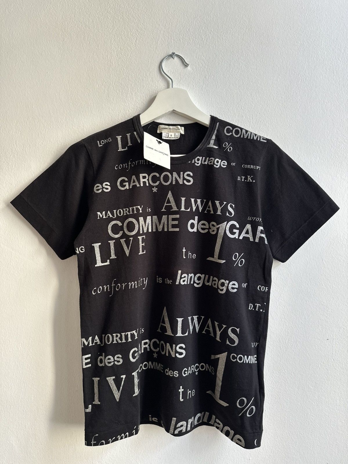 Comme des Garcons COMME des Garçons vintage Lettering Print Archive T-Shirt Size US S / EU 44-46 / 1 - 5 Thumbnail