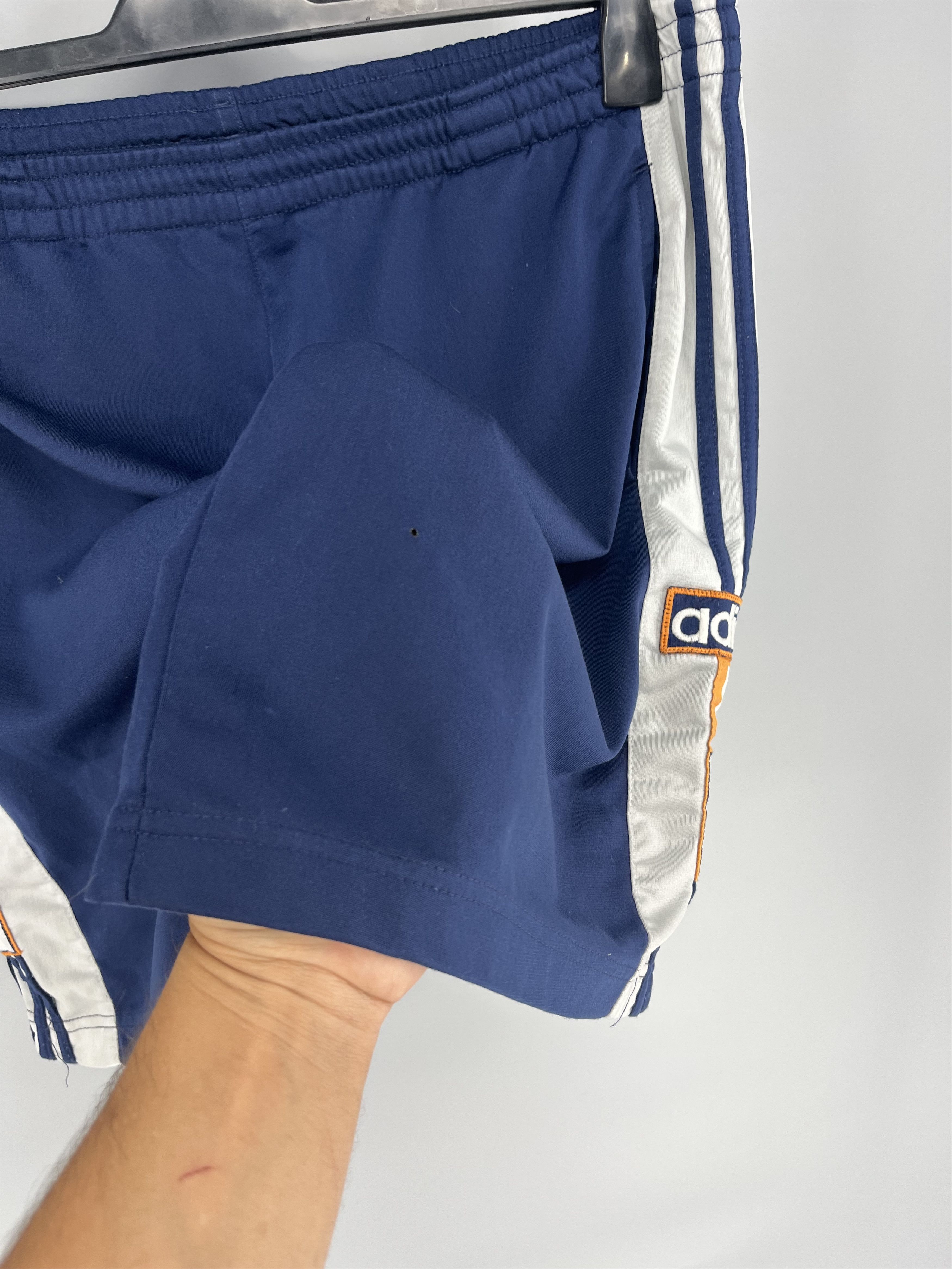 Adidas 90s Vintage Adidas Streetwear Mini Logo Shorts Travis Style Size US 36 / EU 52 - 6 Thumbnail