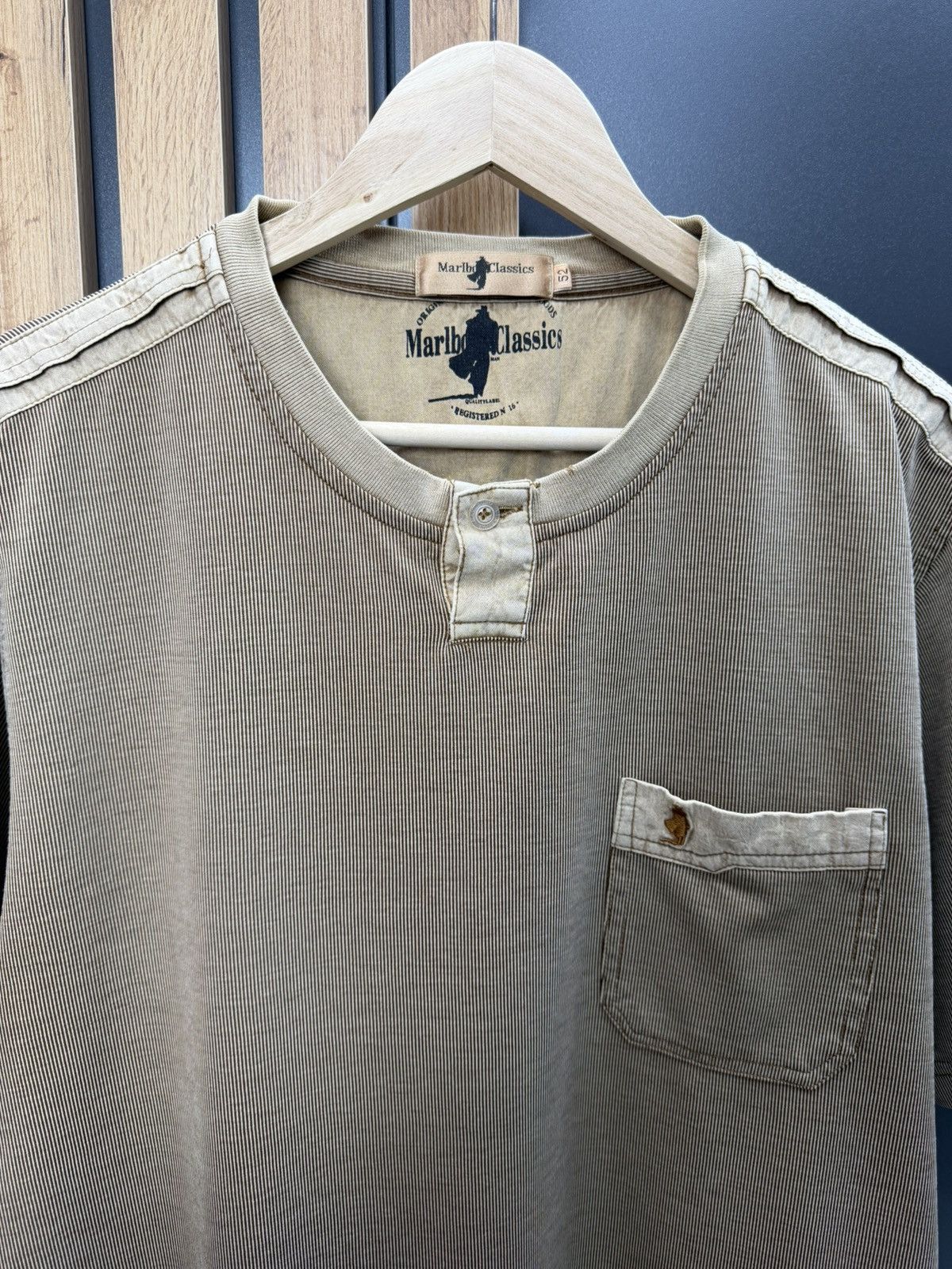 Marlboro Classics Vintage Marlboro Classics Ribbed Pocket T-Shirt Size 52 Size US L / EU 52-54 / 3 - 2 Thumbnail