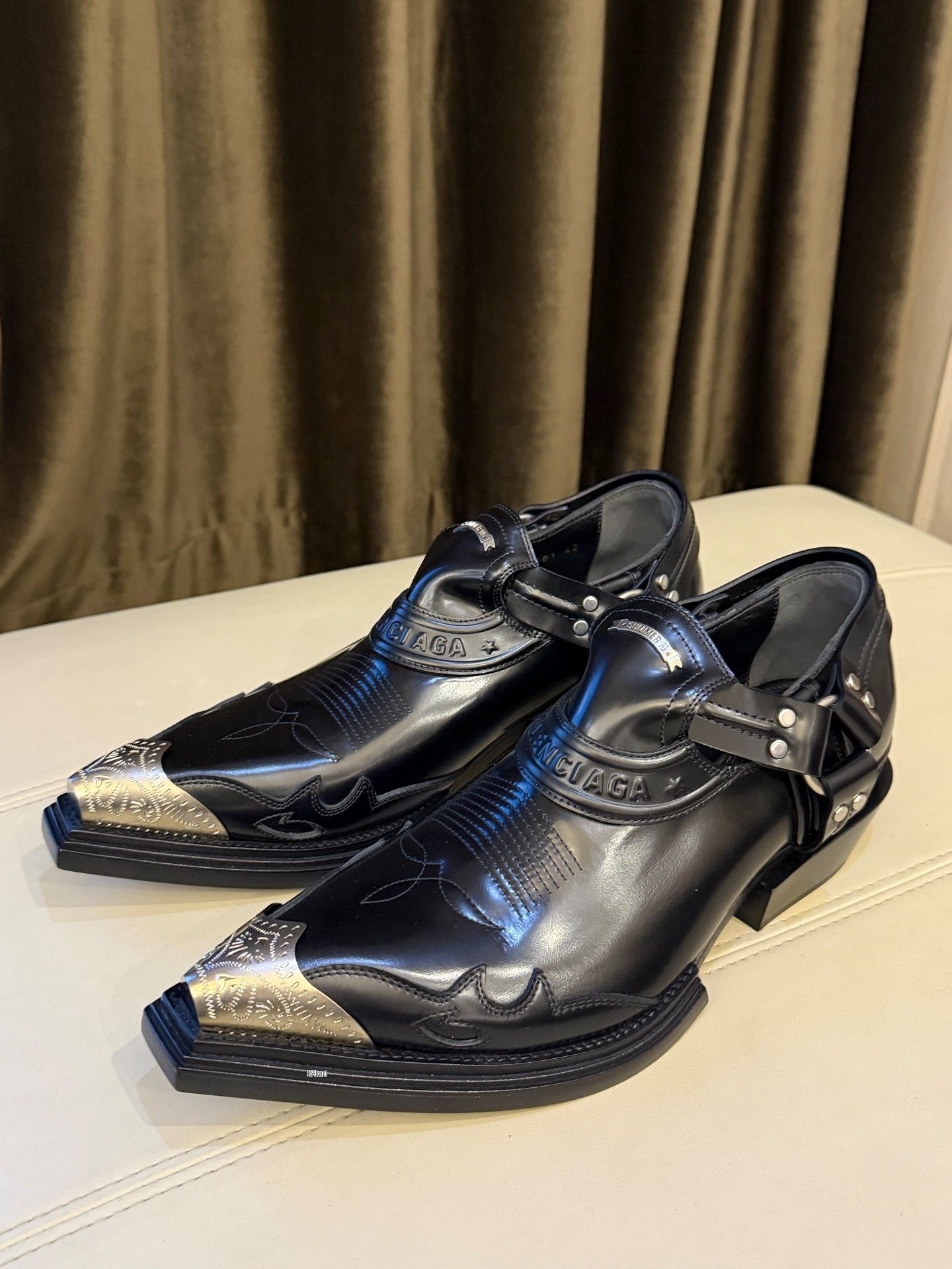 Balenciaga Balenciaga Santiag Toe Cap Chelsea Boots Size US 9 / EU 42 - 2 Thumbnail
