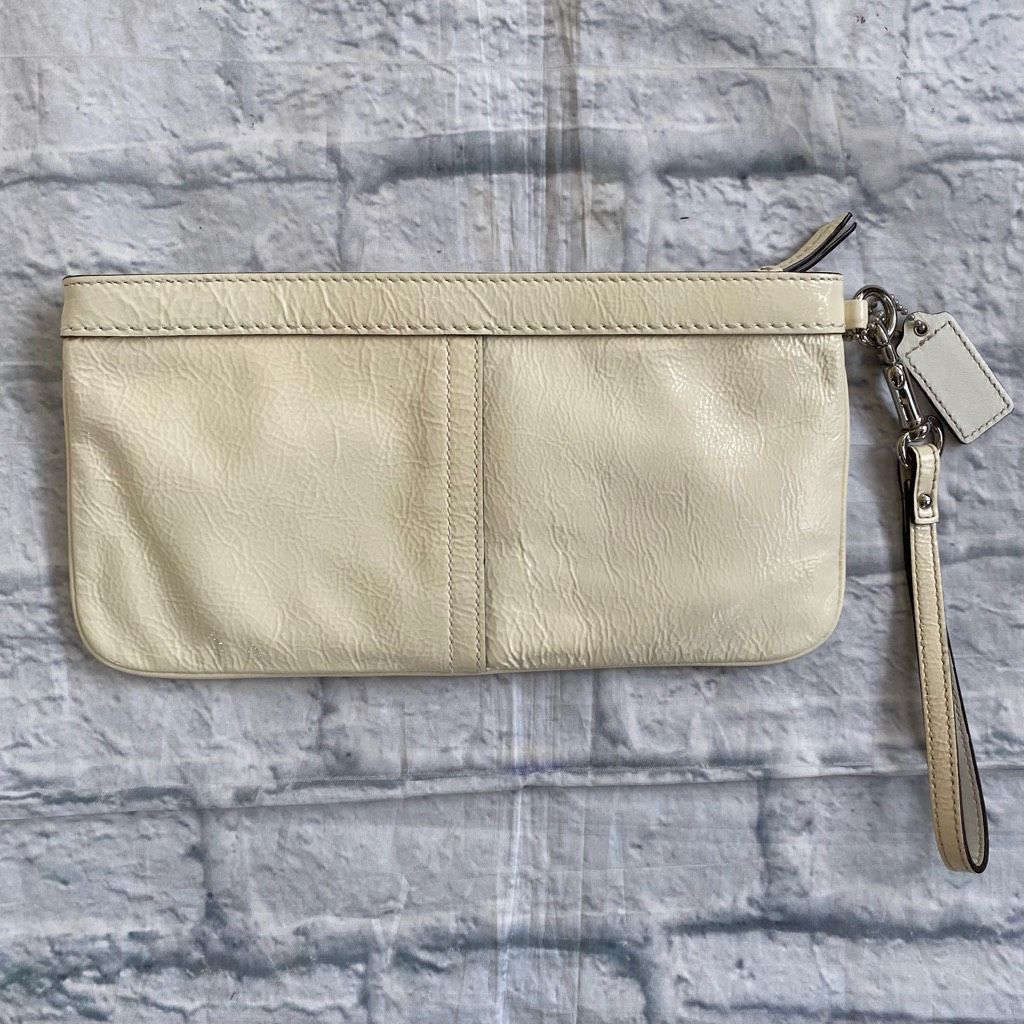 Coach Coach wristlet zipper close clutch purse white 10.5”x5.5” Size ONE SIZE - 9 Thumbnail