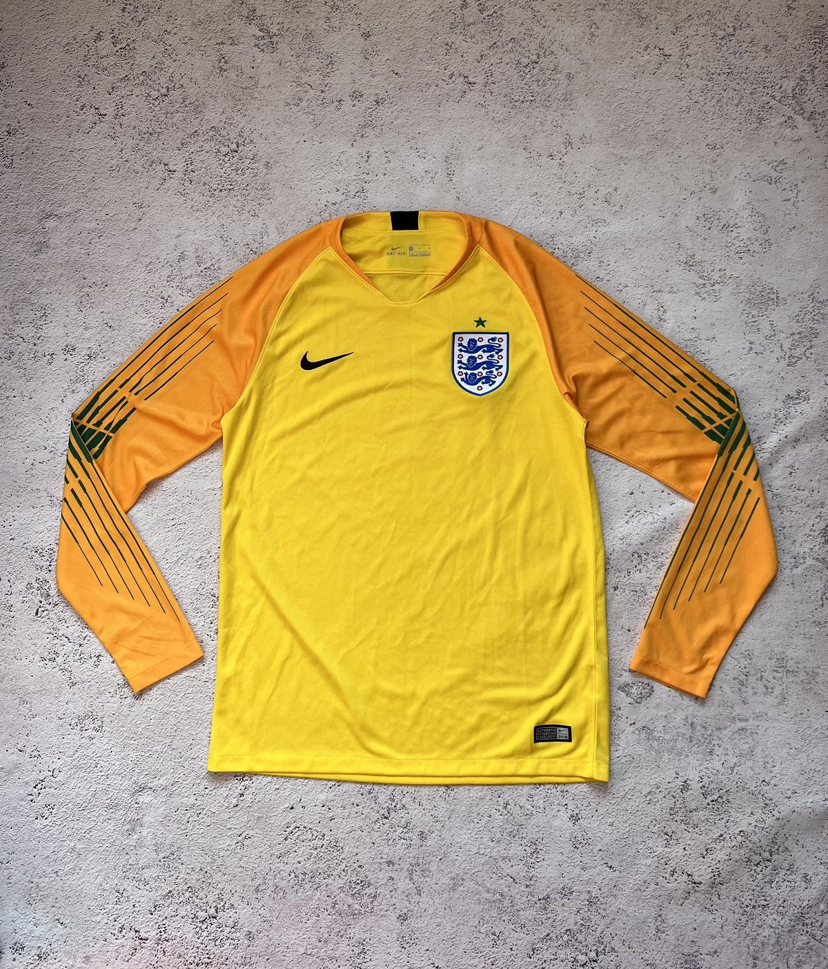 Nike Nike England Football Shirt Jersey Size US M / EU 48-50 / 2 - 1 Thumbnail