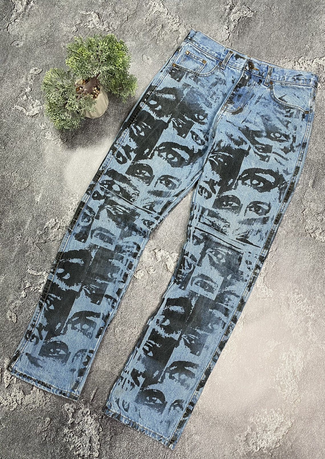 Other Avant-Garde print denim pants cool eyes Size US 30 / EU 46 - 1 Thumbnail