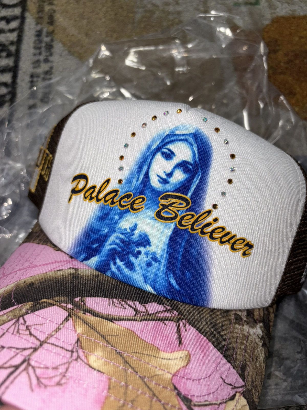 Palace × Realtree Palace 1 Truth Trucker Hat Realtree Camo Pink 