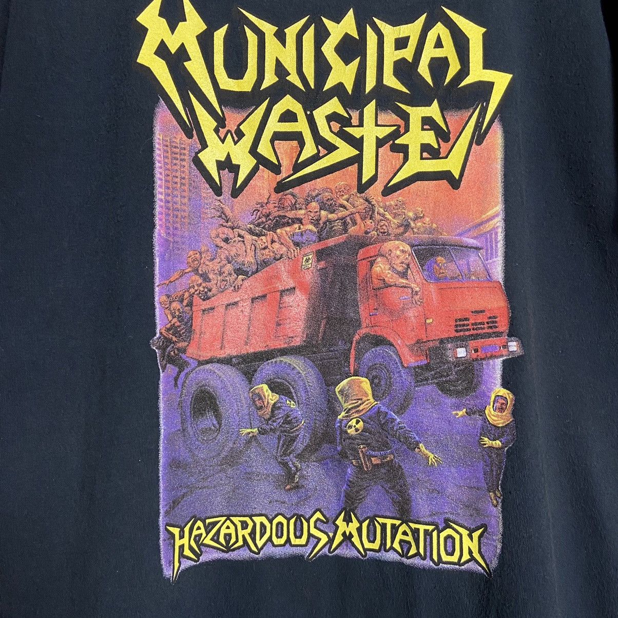 Band Tees × Vintage Vintage Y2K Municipal Waste Band Tee Size US M / EU 48-50 / 2 - 2 Thumbnail