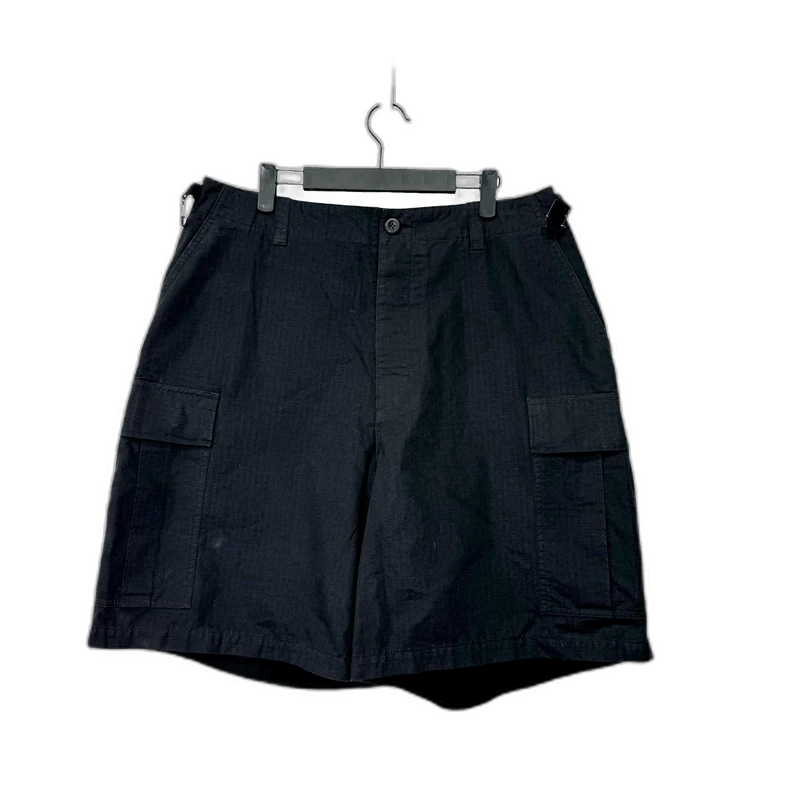 Balenciaga Balenciaga Black Cargo Shorts Size 46-2505 Size US 44 / EU 60 - 1 Thumbnail