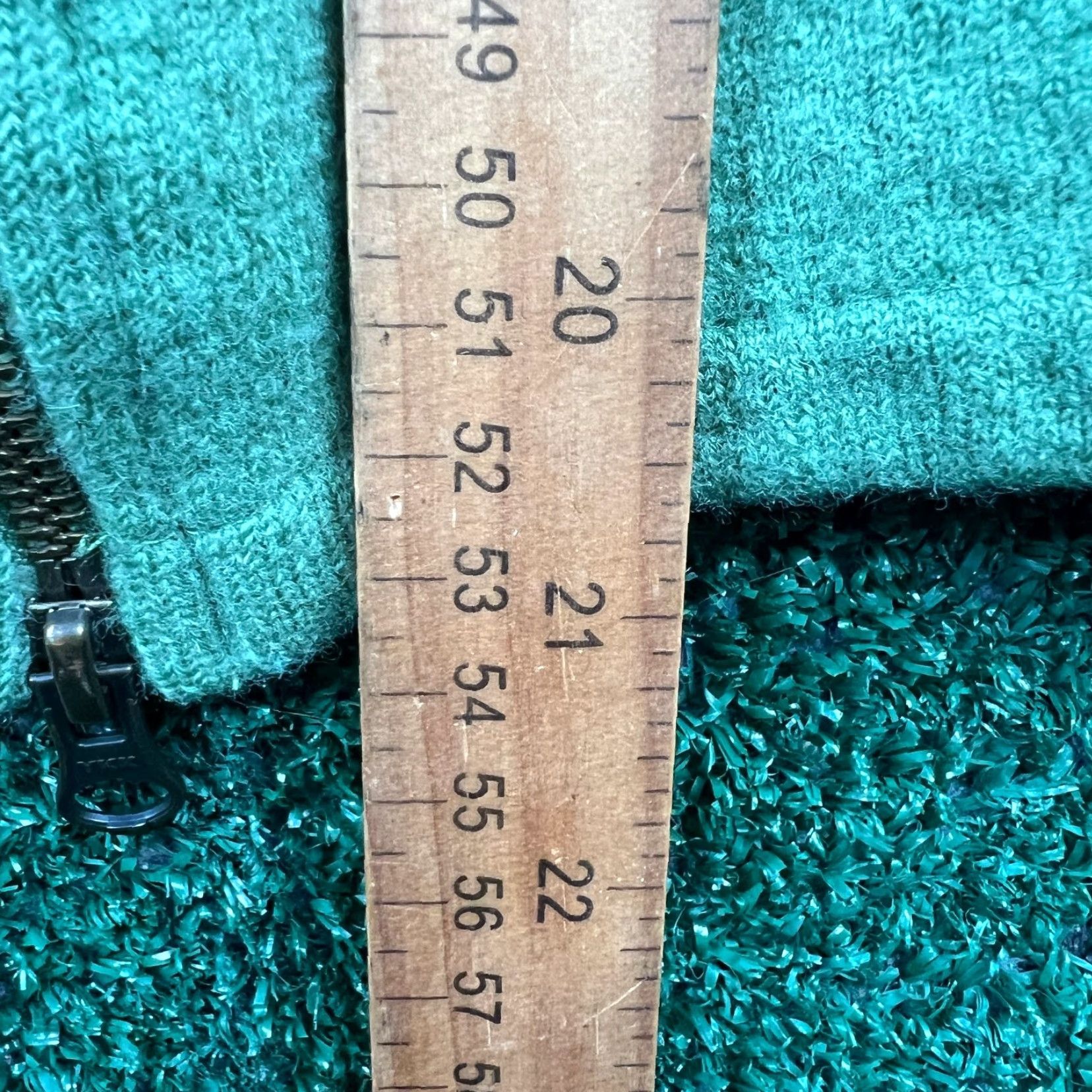 Vintage KÜHL Sweater Women L Sage Green 100% Merino Wool Full Zip Funnel Neck Raglan Sleeve Pockets Solid Breathable Vintage No (omit N/A) Size L / US 10 / IT 46 - 4 Thumbnail