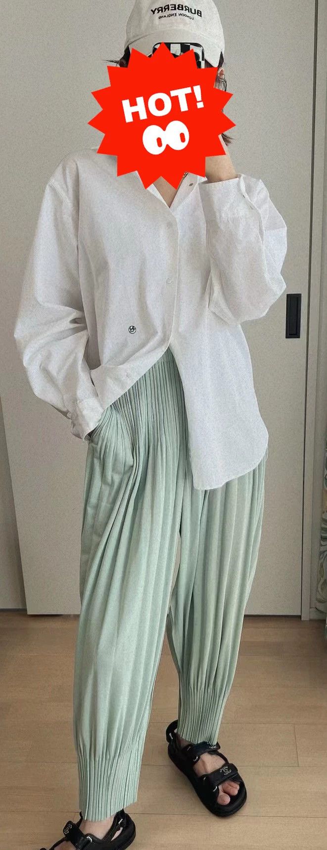 Issey Miyake Issey Miyake size:5 Mint green cream puffs Size 32" / US 10 / IT 46 - 1 Thumbnail