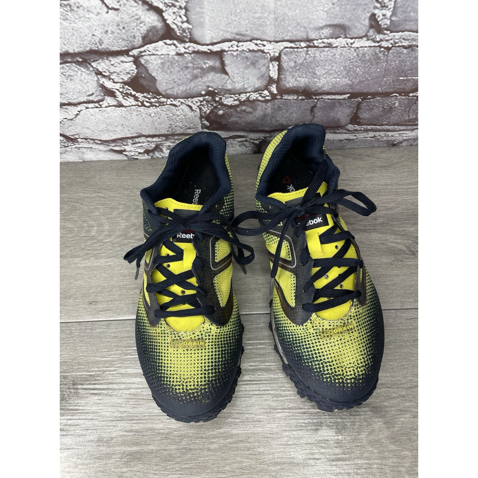 Reebok Reebok H20Drain DuraGrip FitFrame Black Neon Yellow Running Size US 7.5 / IT 37.5 - 16 Thumbnail