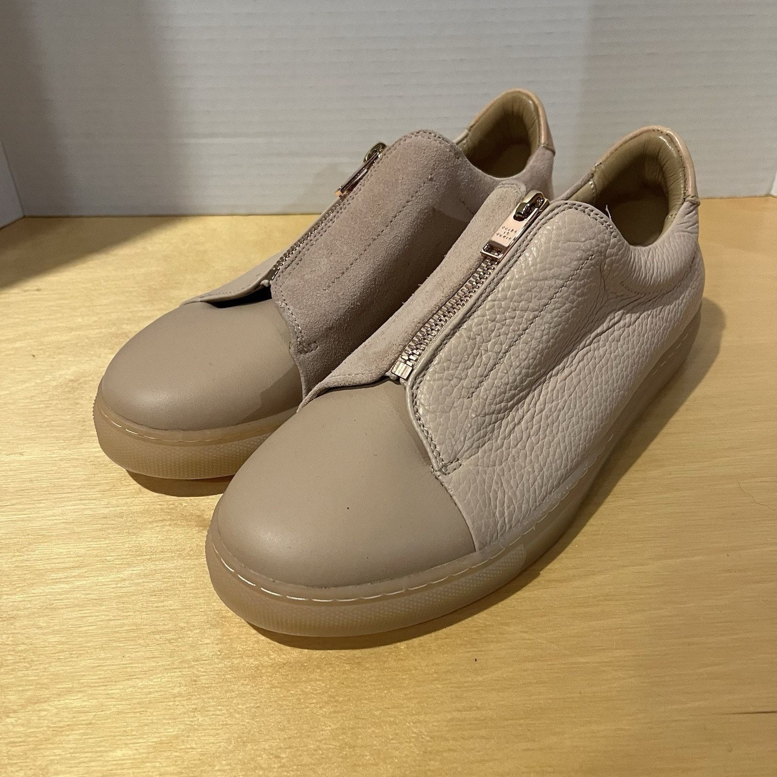 Other Pairs In Paris Women’s Leather Zip Slip On Shoes Sz EUR 39 Size US 8 / IT 38 - 2 Thumbnail