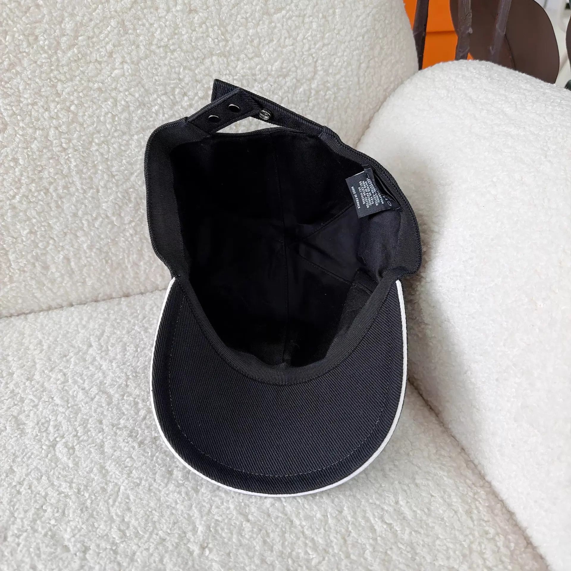 Chanel Chanel 25P Black Embroidered Logo Cap Size ONE SIZE - 6 Thumbnail