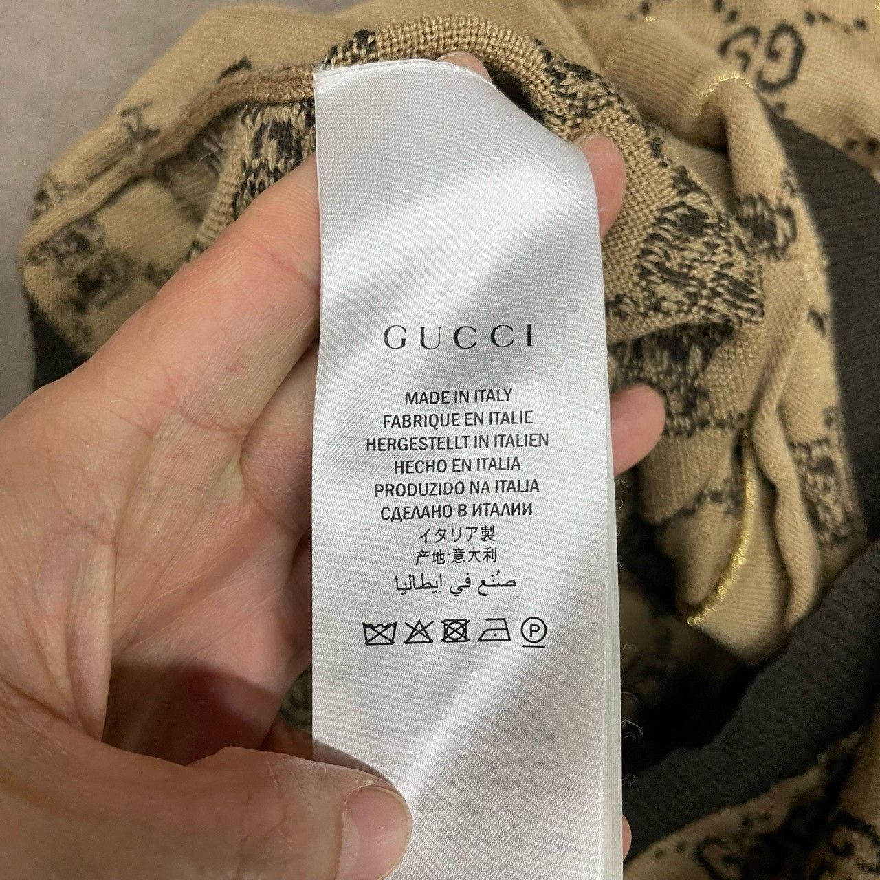Gucci Gucci Gold full-print cardigan sweater 2501-Nextarrow Size US M / EU 48-50 / 2 - 4 Thumbnail