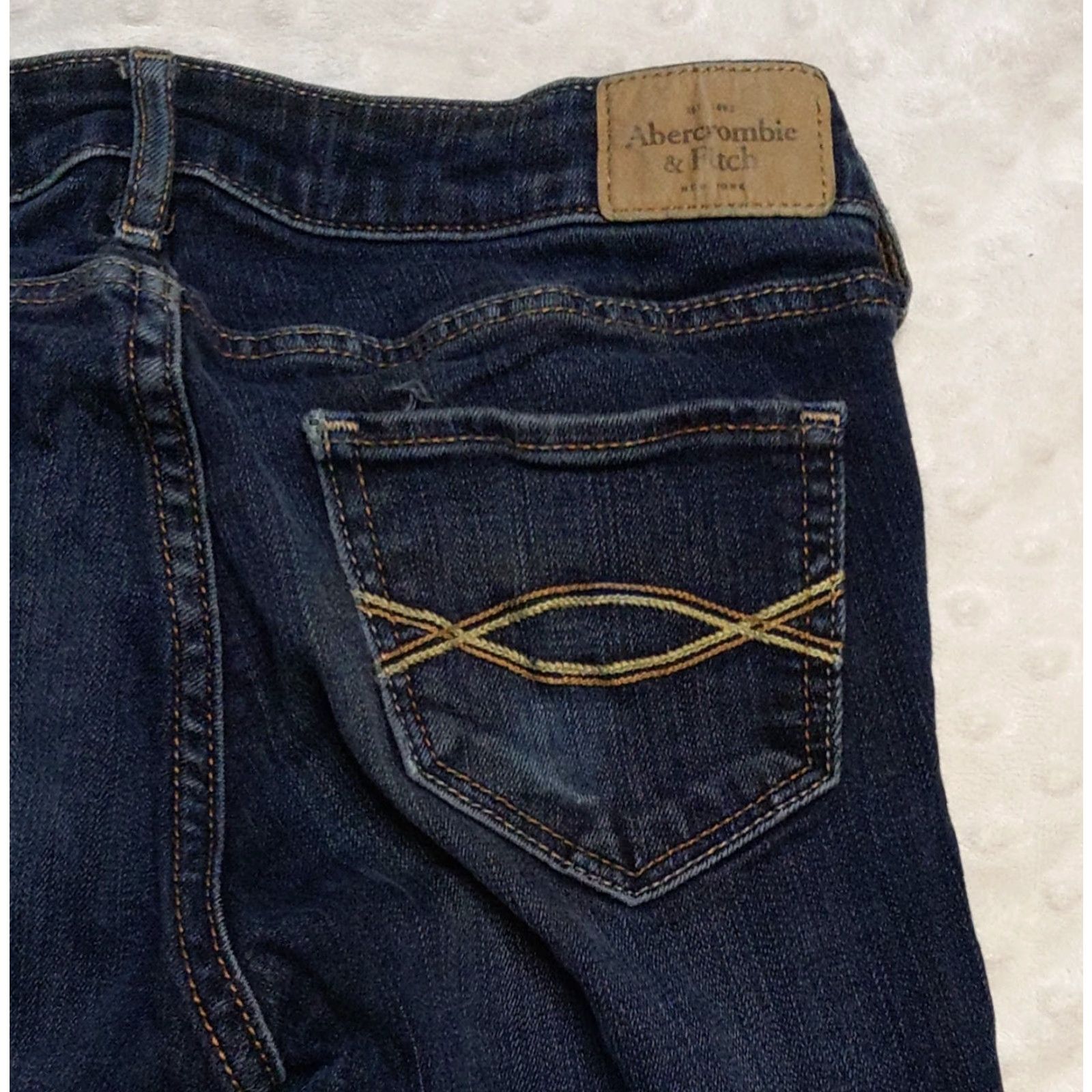 Abercrombie & Fitch Abercrombie & Fitch Jeans Medium Wash Distressed Skinny High Rise 26 X 29 Womens Vintage 90s Love Preppy Blue Cotton Elastane Regular Rise Jeans Women Size 26" / US 2 / IT 38 - 6 Thumbnail