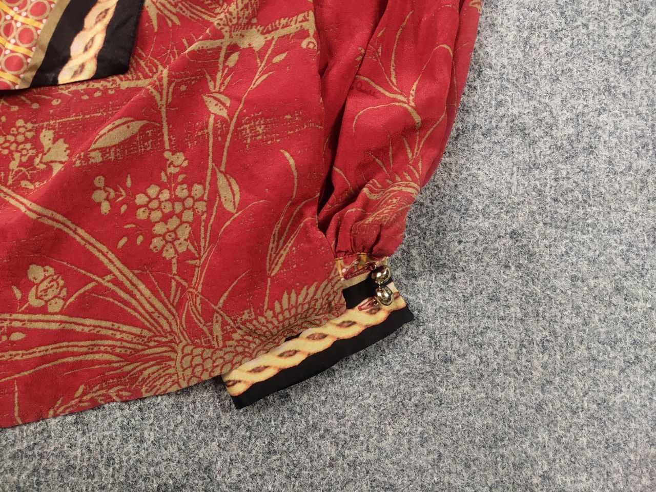 Roberto Cavalli Roberto Cavalli Silk Blouse long sleeves pattern collar Size XL / US 12-14 / IT 48-50 - 6 Thumbnail