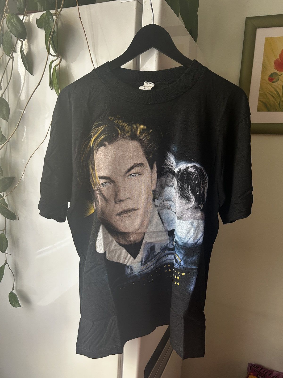 Rap Tees Vintage Leonardo DiCaprio Titanic 90's Movie Rap T-shirt Size US L / EU 52-54 / 3 - 6 Thumbnail